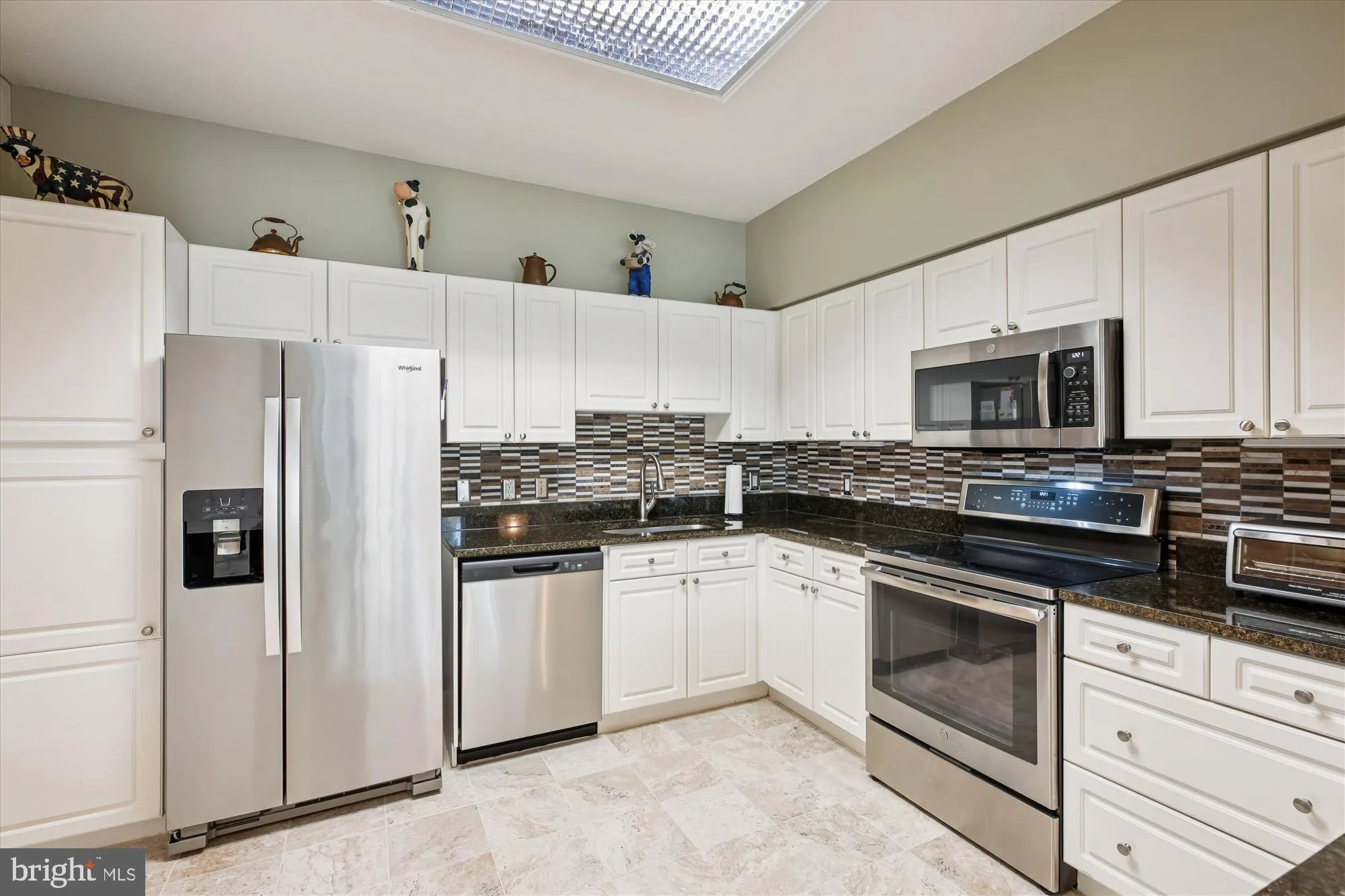 Property Slideshow image 2 of 70 | 2901 s leisure world blvd 304, Silver Spring, MD, 20906