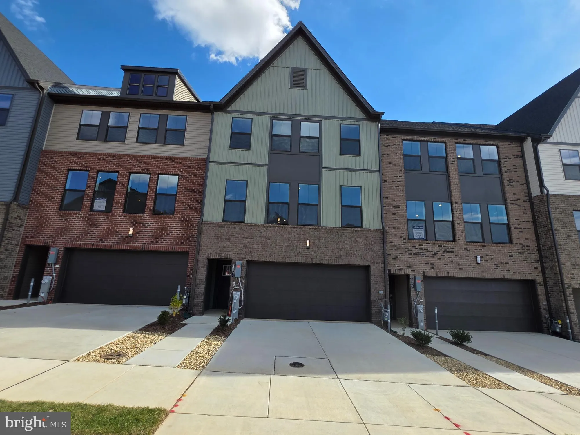 Property Slideshow image 1 of 38 | 1354 crested wood dr dr, Laurel, MD, 20724