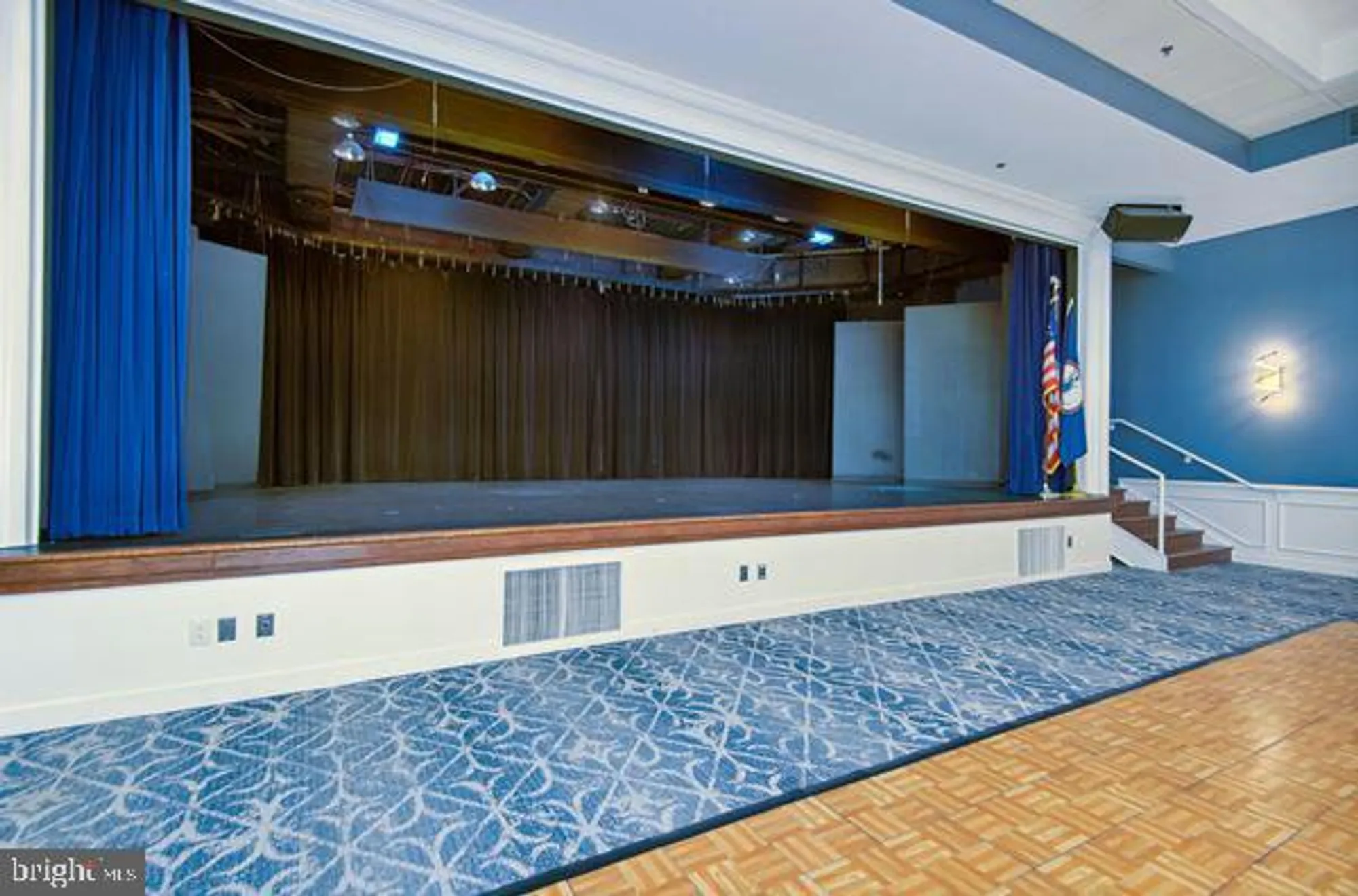 Property Slideshow image 42 of 80 | 19385 cypress ridge ter unit 907, Leesburg, VA, 20176