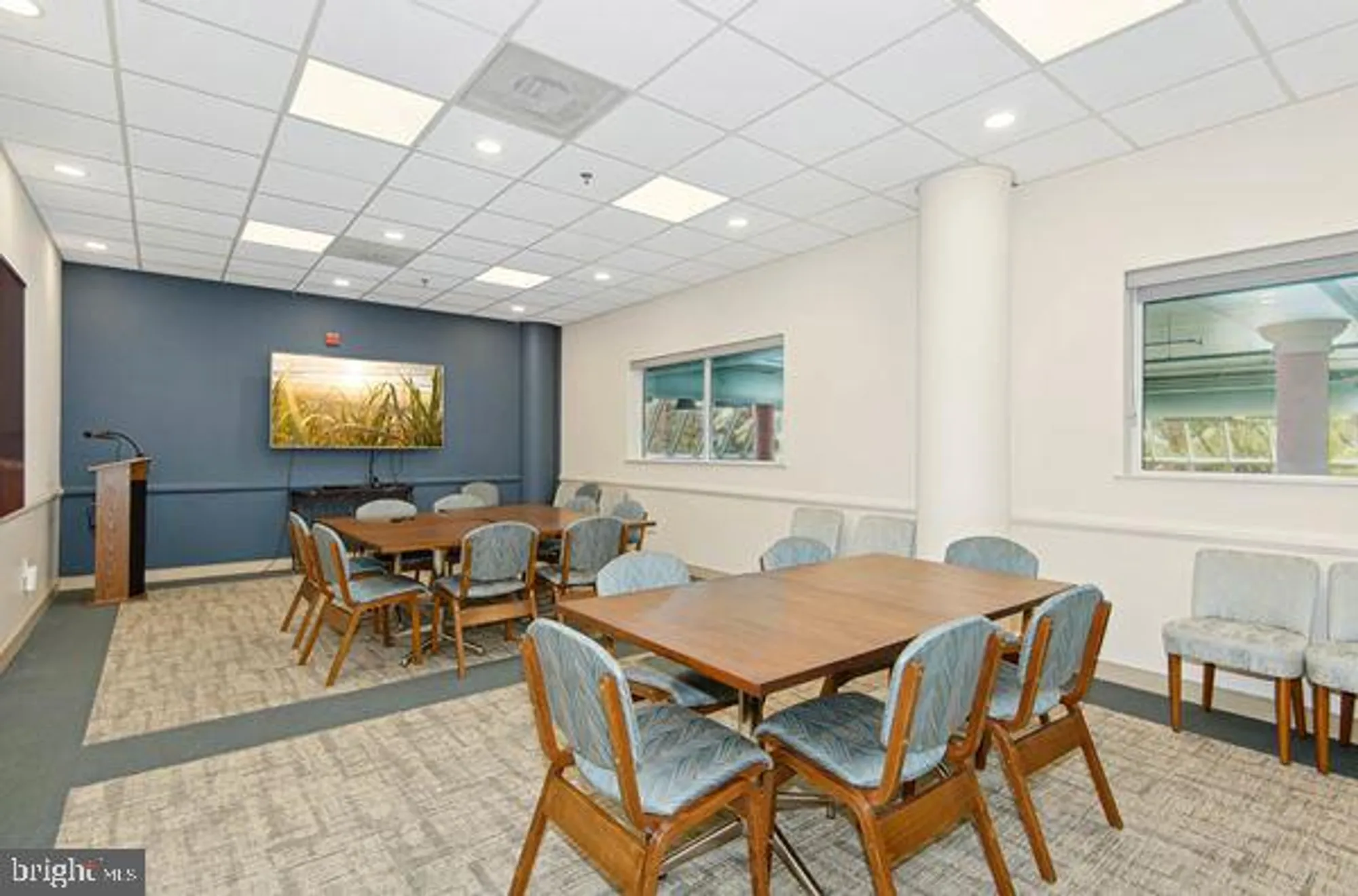 Property Slideshow image 57 of 80 | 19385 cypress ridge ter unit 907, Leesburg, VA, 20176