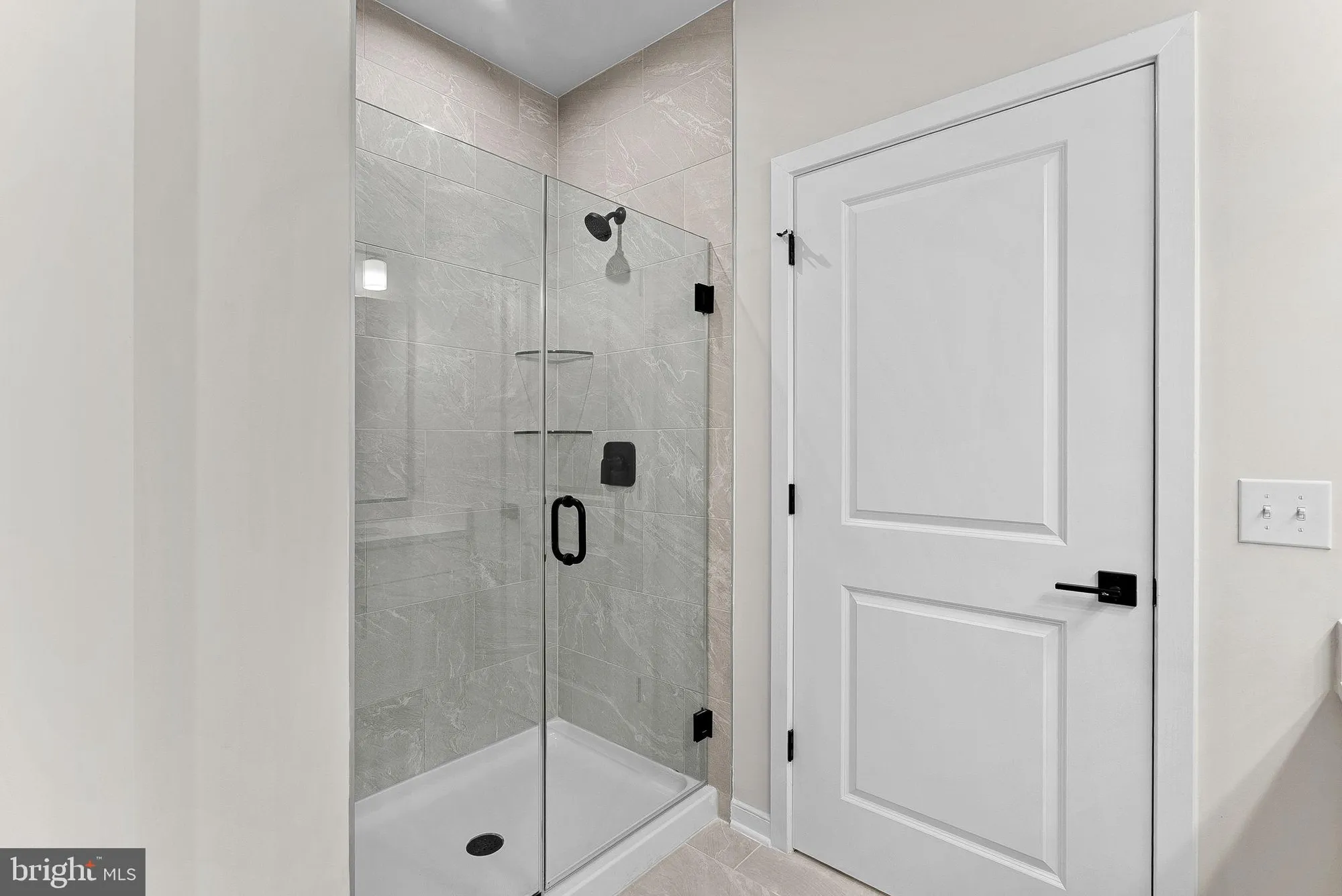 Property Slideshow image 14 of 44 | 750 mount airy ter ne unit 304, Leesburg, VA, 20176