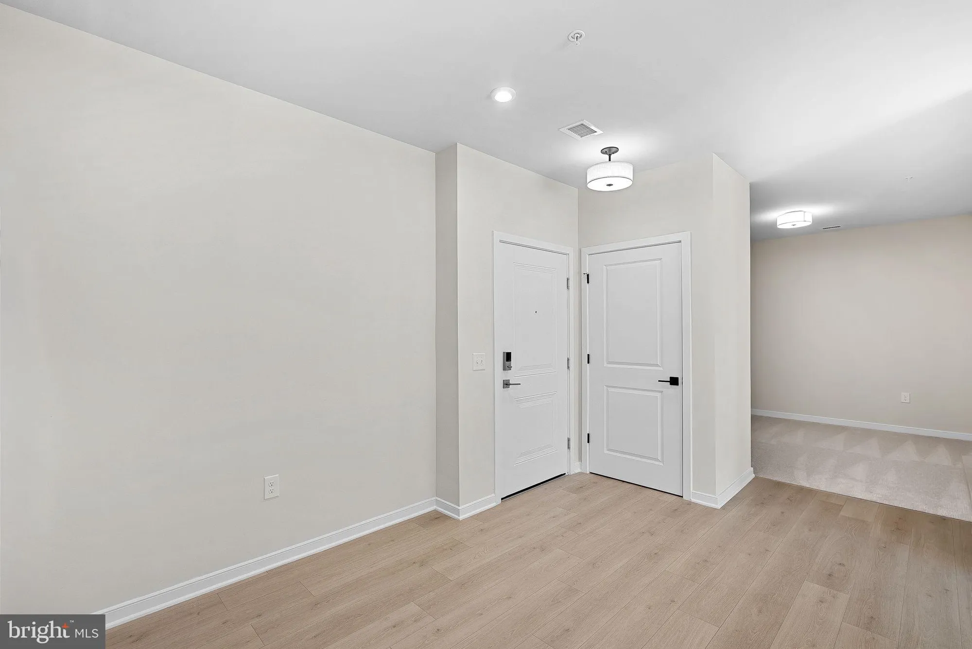 Property Slideshow image 31 of 44 | 750 mount airy ter ne unit 304, Leesburg, VA, 20176