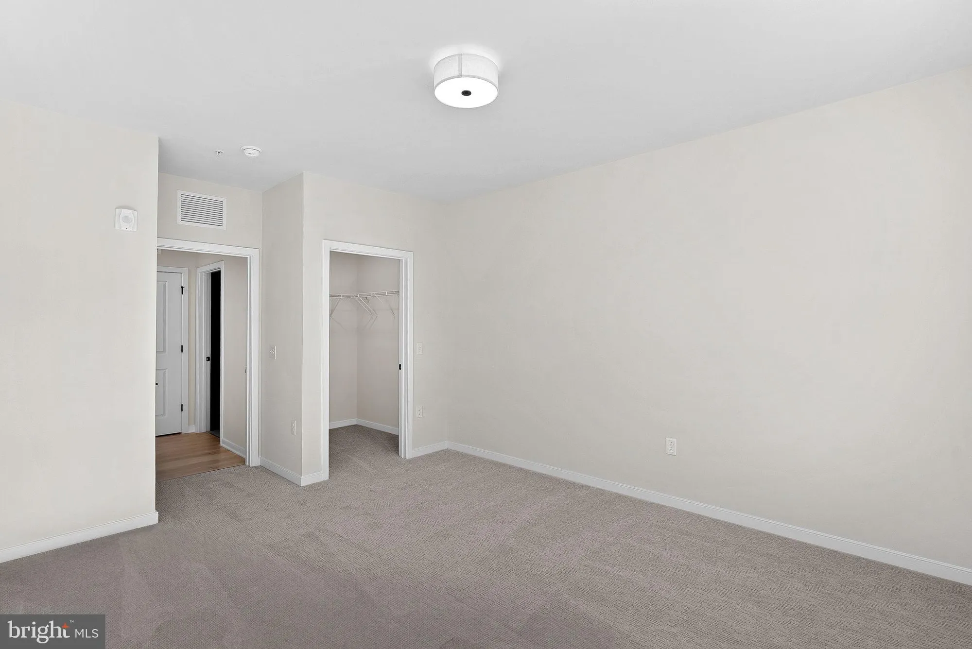 Property Slideshow image 28 of 44 | 750 mount airy ter ne unit 304, Leesburg, VA, 20176