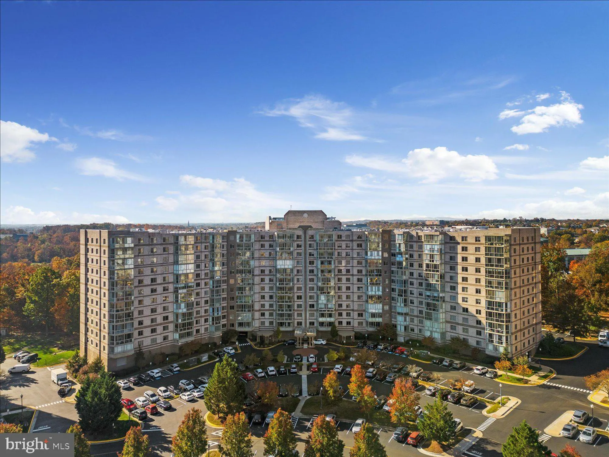 Property Slideshow image 1 of 44 | 19375 cypress ridge ter 207, Leesburg, VA, 20176