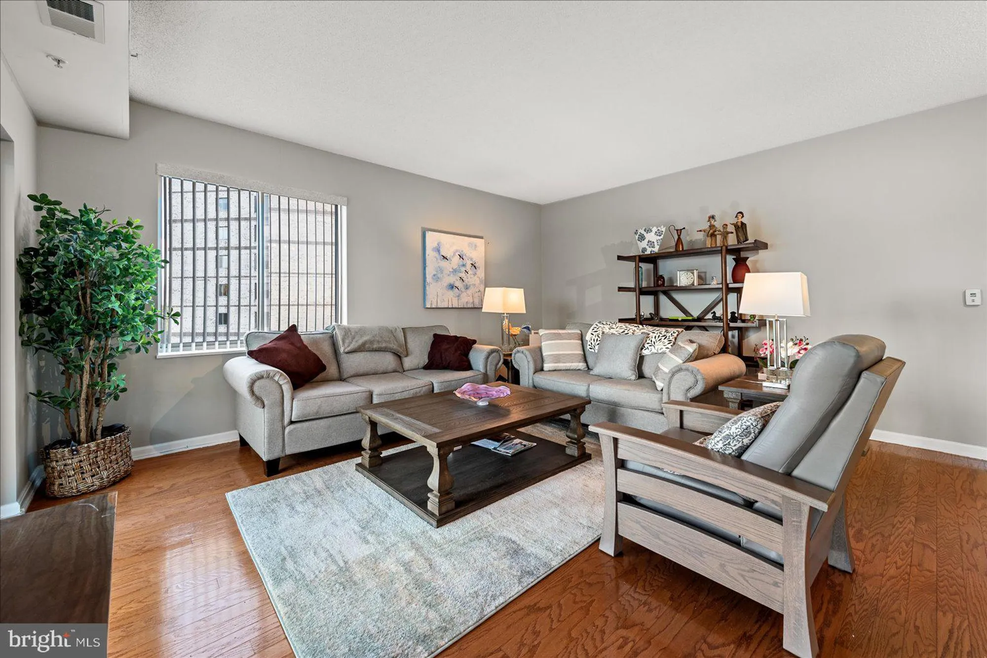 Property Slideshow image 5 of 44 | 19375 cypress ridge ter 207, Leesburg, VA, 20176