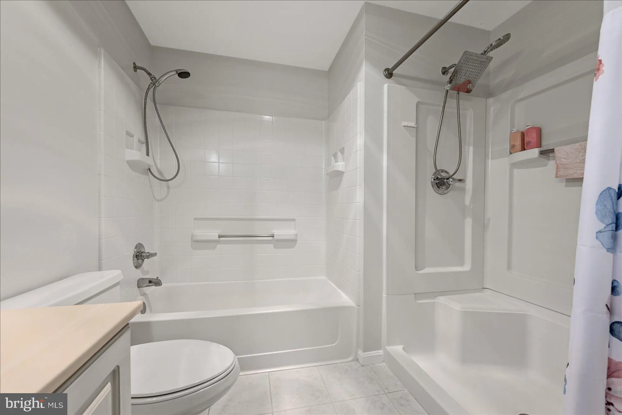 Property Slideshow image 19 of 44 | 19375 cypress ridge ter 207, Leesburg, VA, 20176