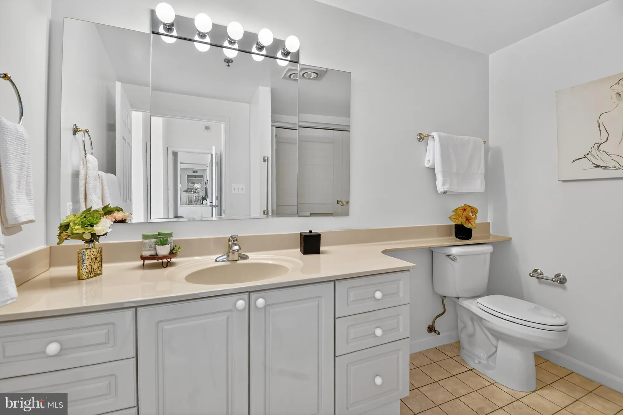 Property Slideshow image 24 of 45 | 3005 s leisure world blvd 426, Silver Spring, MD, 20906