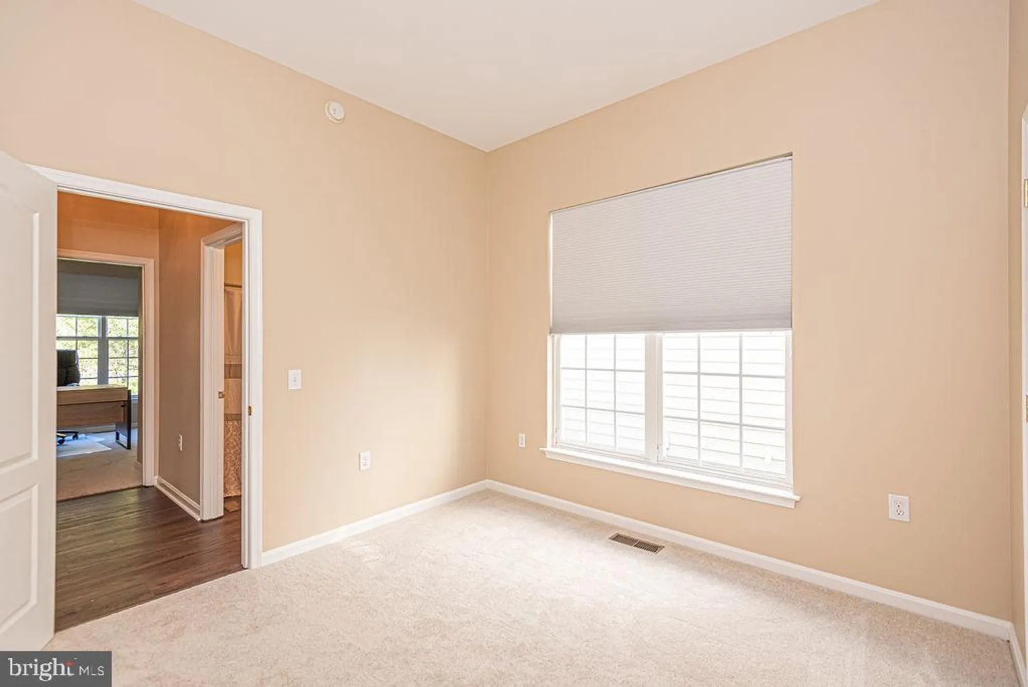 Property Slideshow image 36 of 73 | 8 long point ct, Ocean Pines, MD, 21811