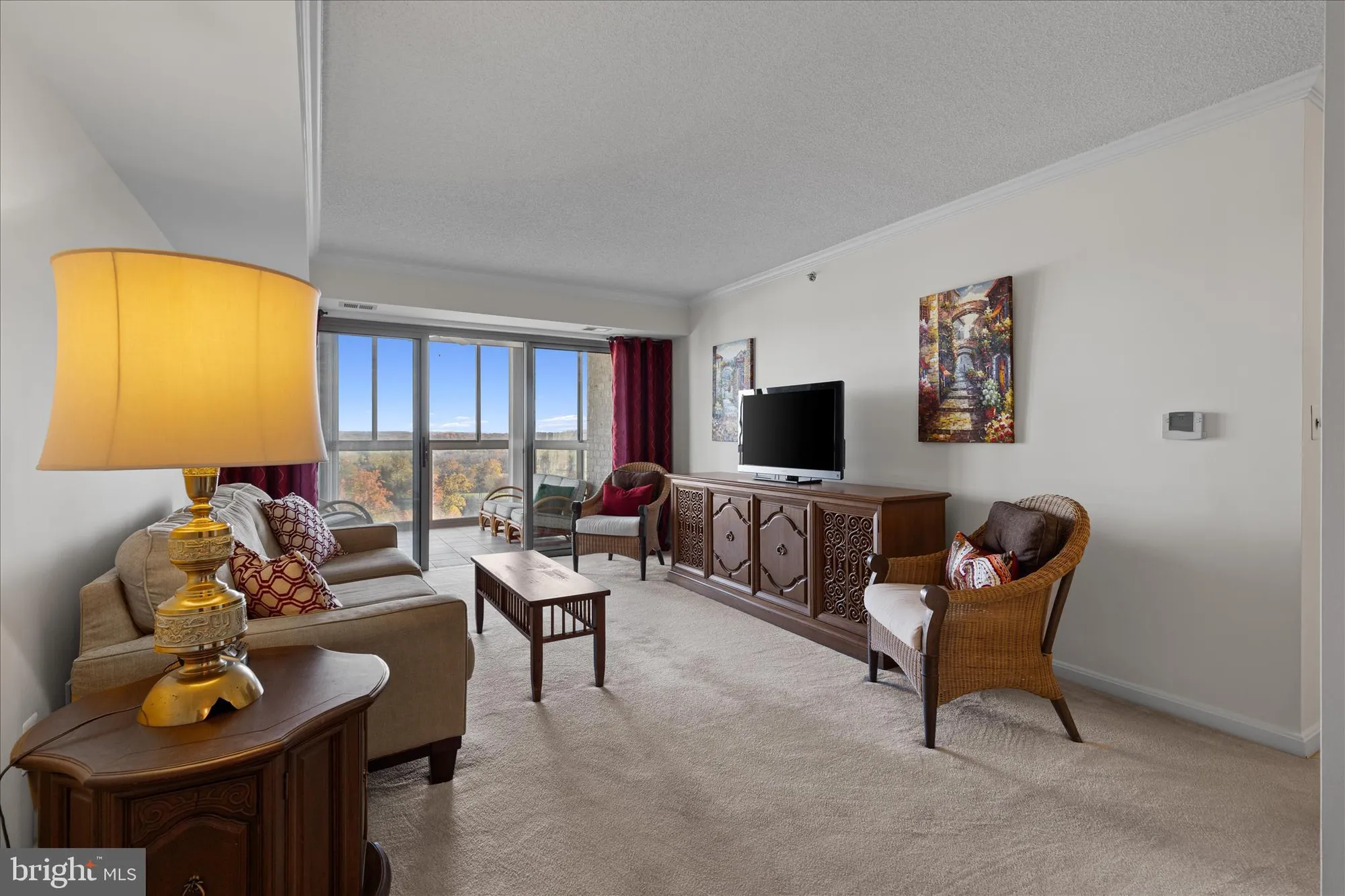 Property Slideshow image 13 of 80 | 19385 cypress ridge ter unit 907, Leesburg, VA, 20176