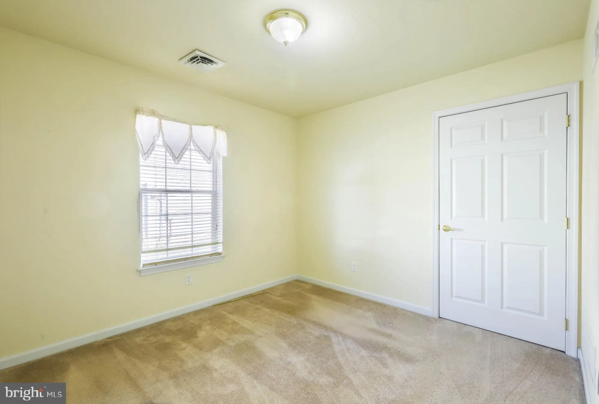 Property Slideshow image 24 of 45 | 21 lantern ln, Shippensburg, PA, 17257