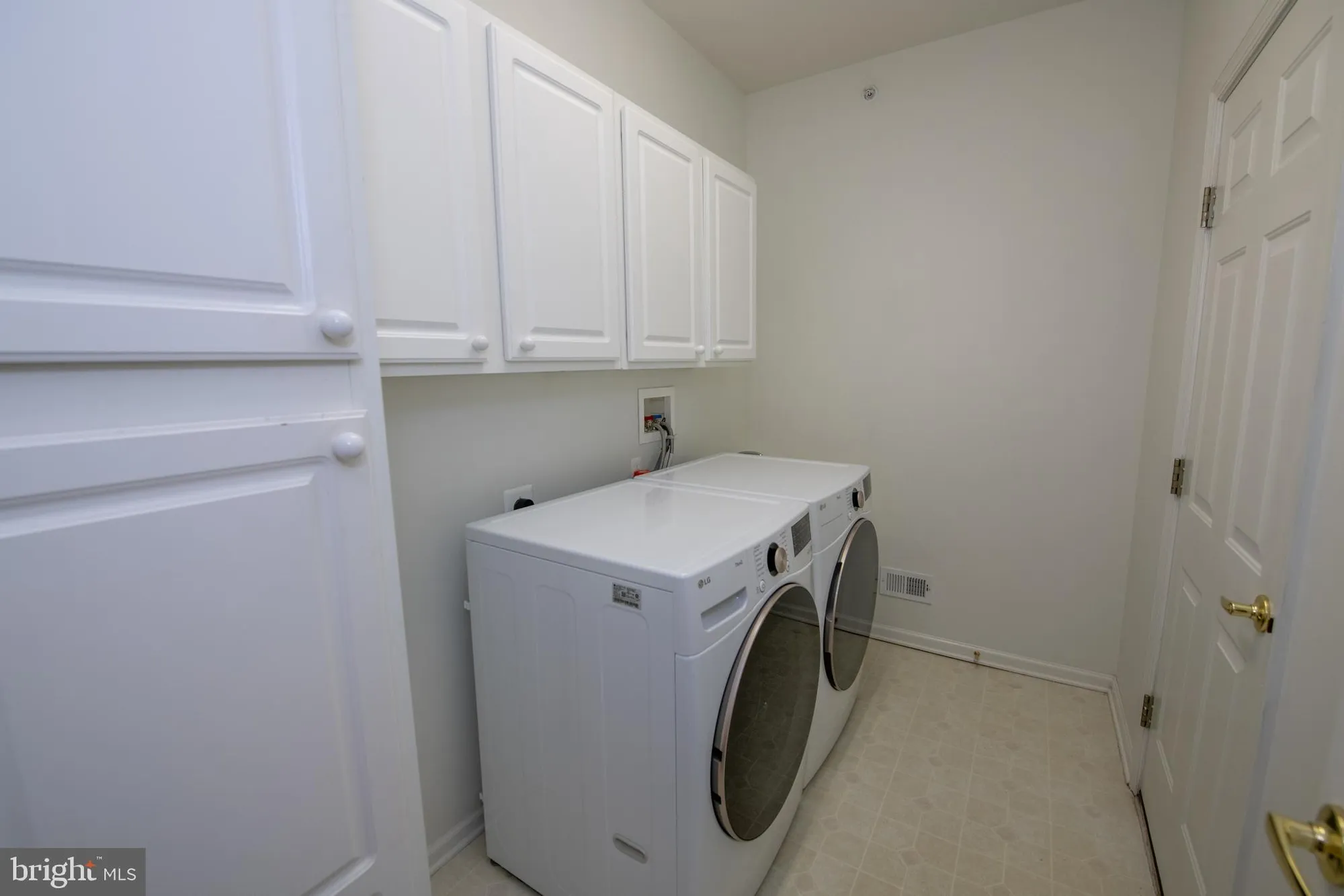 Property Slideshow image 65 of 101 | 625 n settlers cir, Warrington, PA, 18976