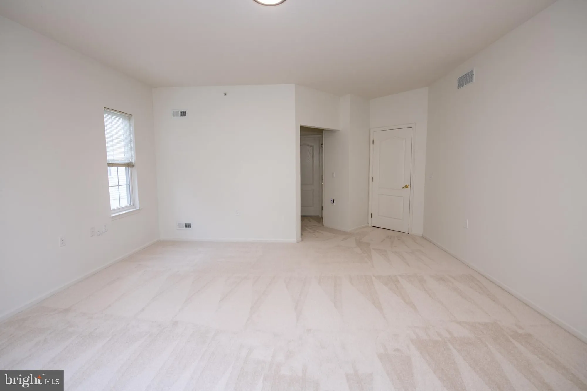 Property Slideshow image 60 of 101 | 625 n settlers cir, Warrington, PA, 18976