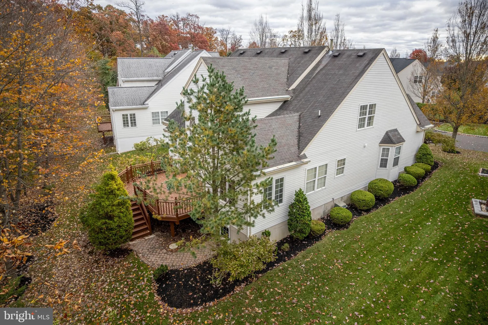 Property Slideshow image 7 of 101 | 625 n settlers cir, Warrington, PA, 18976