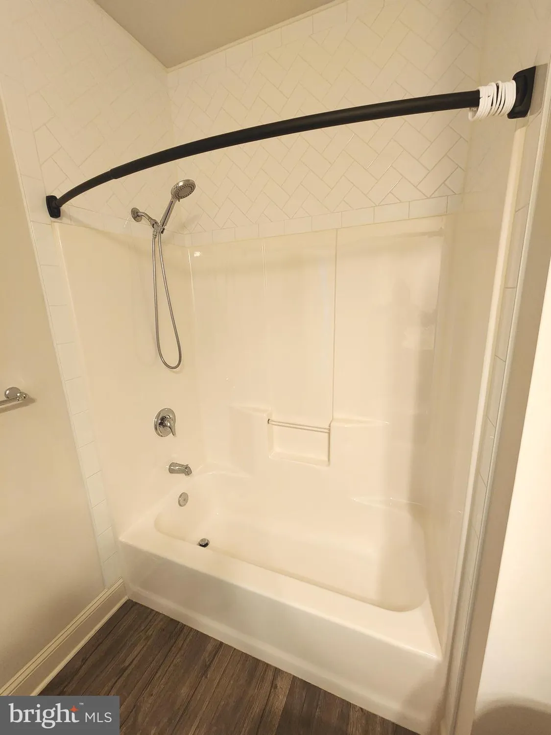 Property Slideshow image 33 of 35 | 3000 fountainview cir # 3411, Newark, DE, 19713