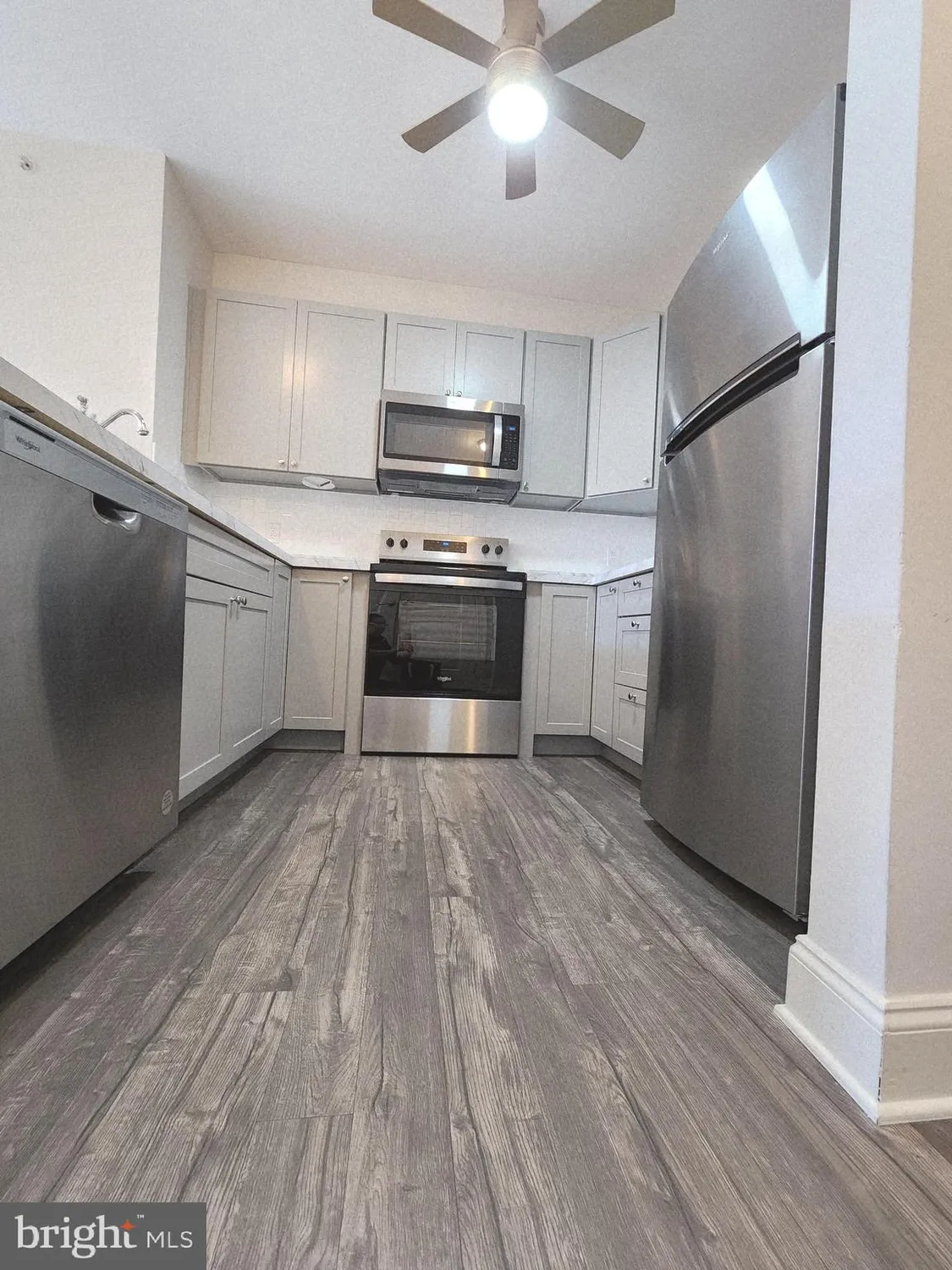 Property Slideshow image 10 of 35 | 3000 fountainview cir # 3411, Newark, DE, 19713