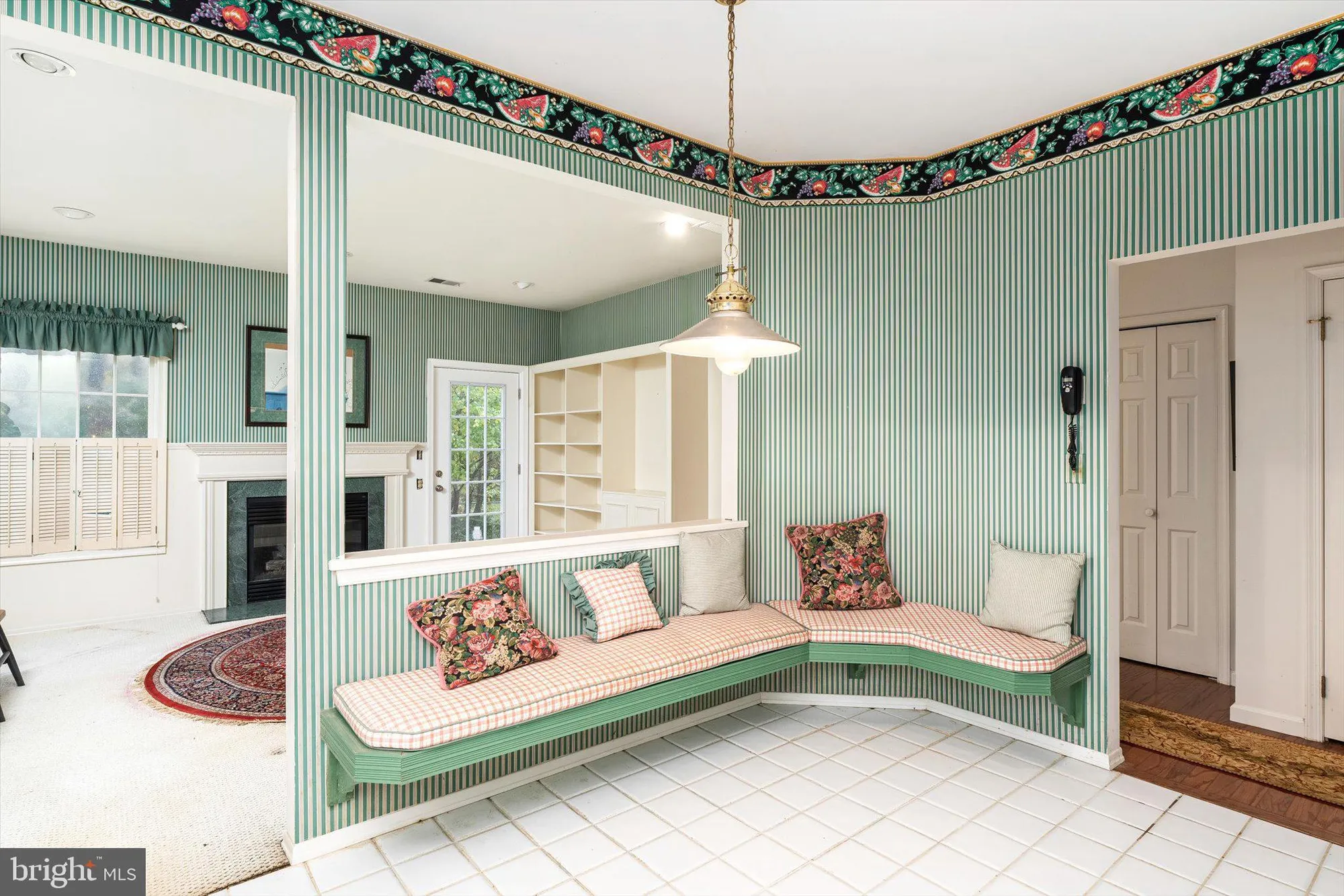 Property Slideshow image 12 of 25 | 213 homestead cir, Columbus, NJ, 08022