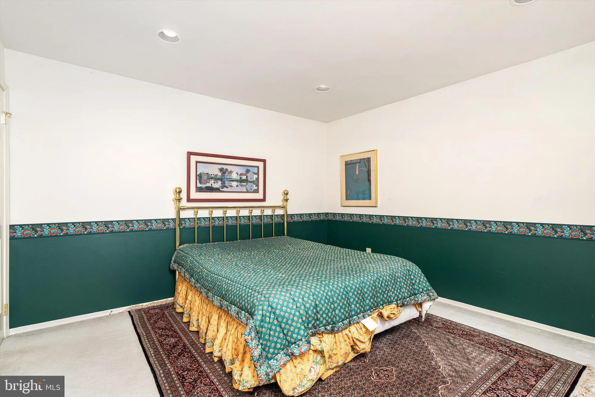 Property Slideshow image 23 of 25 | 213 homestead cir, Columbus, NJ, 08022