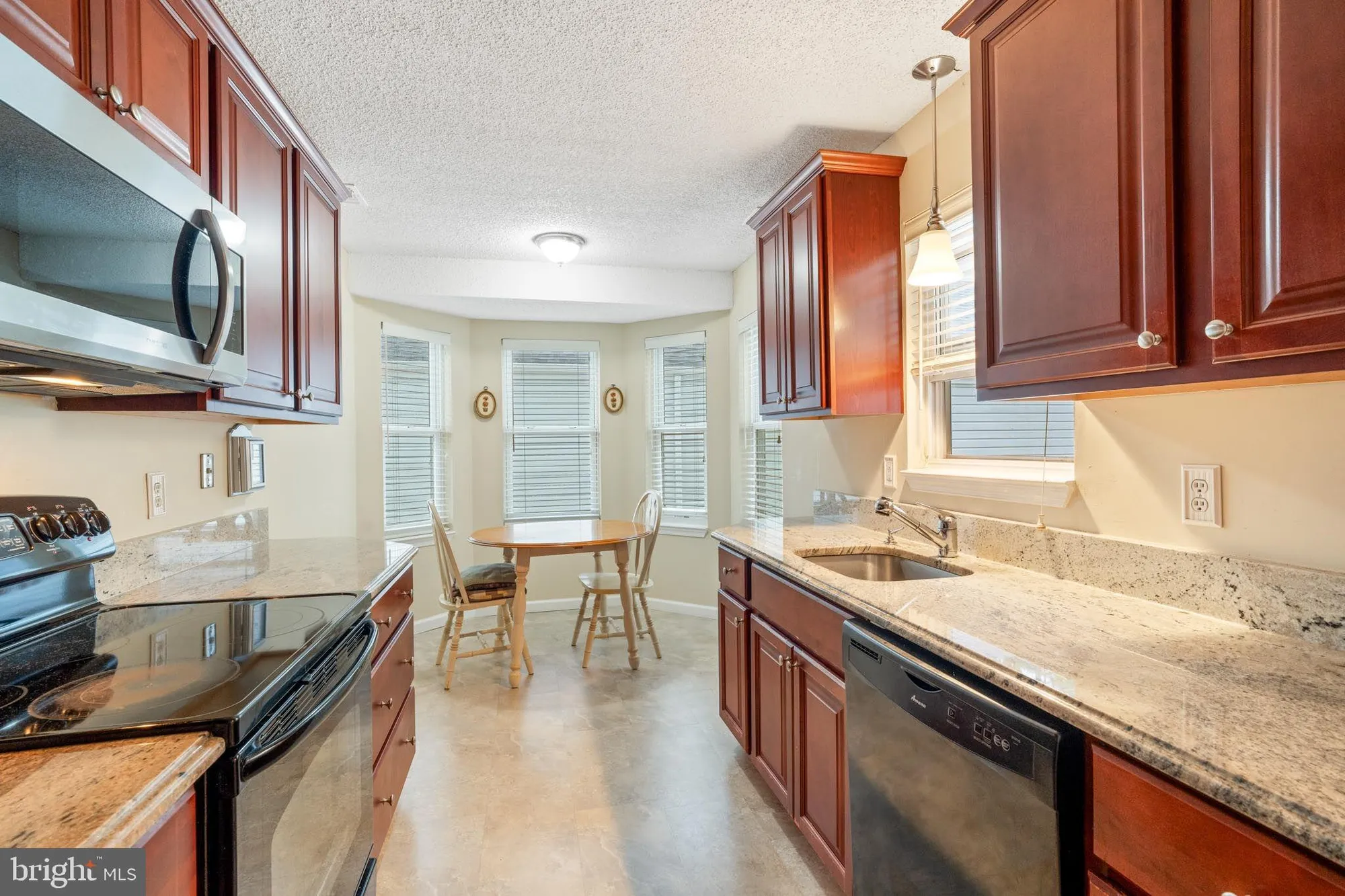 Property Slideshow image 11 of 26 | 96 deerfield dr, Manahawkin, NJ, 08050