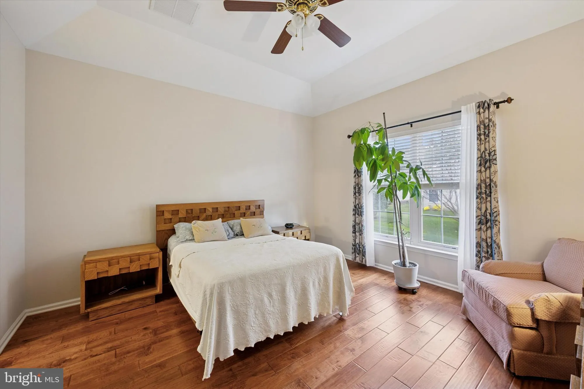 Property Slideshow image 16 of 25 | 113 summit st, Glassboro, NJ, 08028