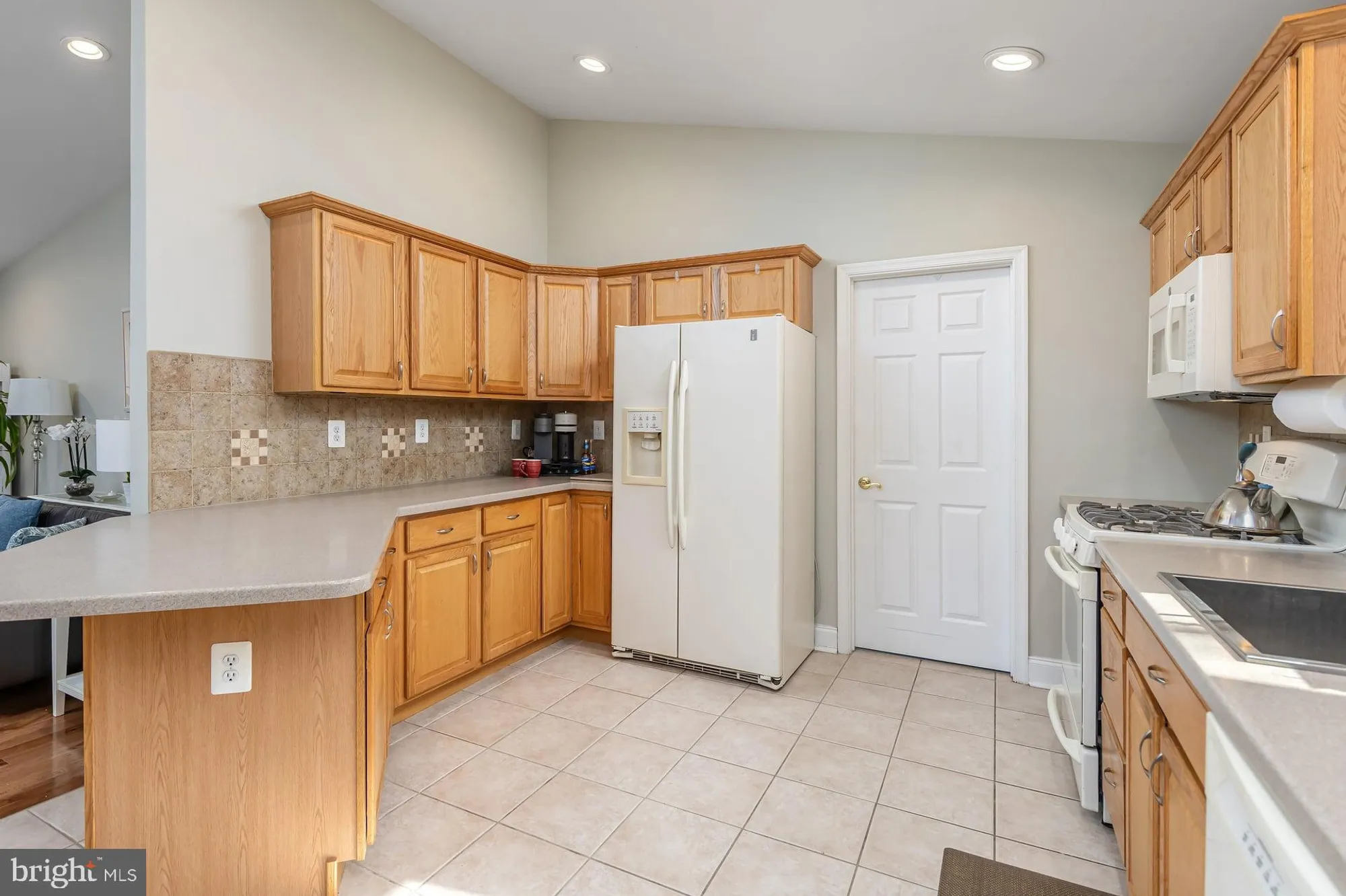 Property Slideshow image 7 of 20 | 730 chickory trl, Mullica Hill, NJ, 08062