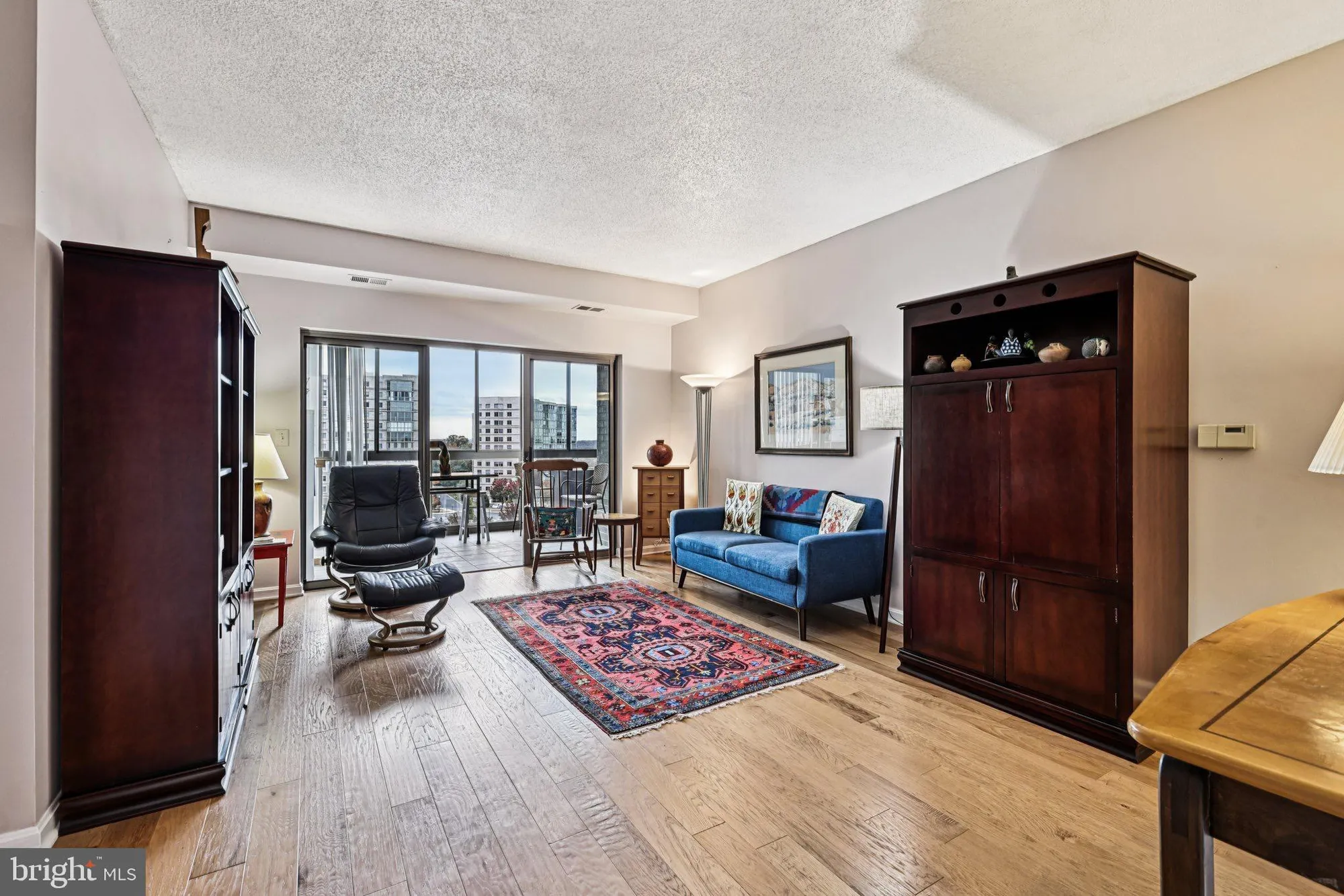 Property Slideshow image 9 of 33 | 19375 cypress ridge ter unit 708, Leesburg, VA, 20176