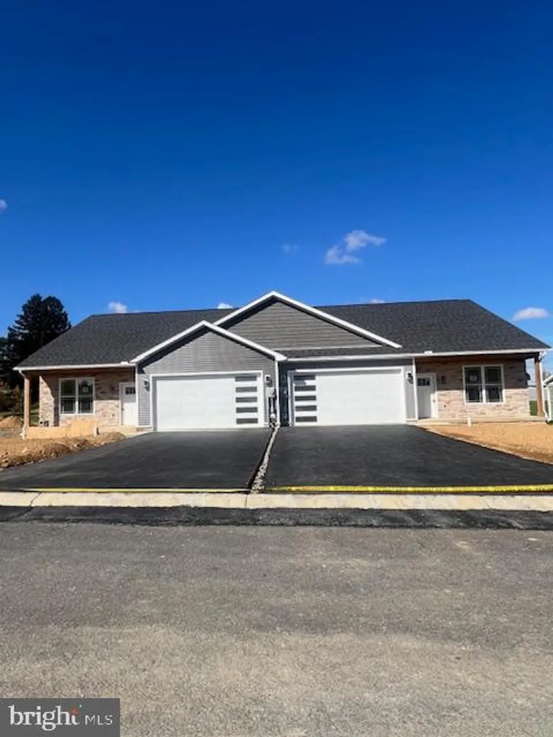 Property Slideshow image 3 of 3 | 11849 mystic rock ln s, Waynesboro, PA, 17268