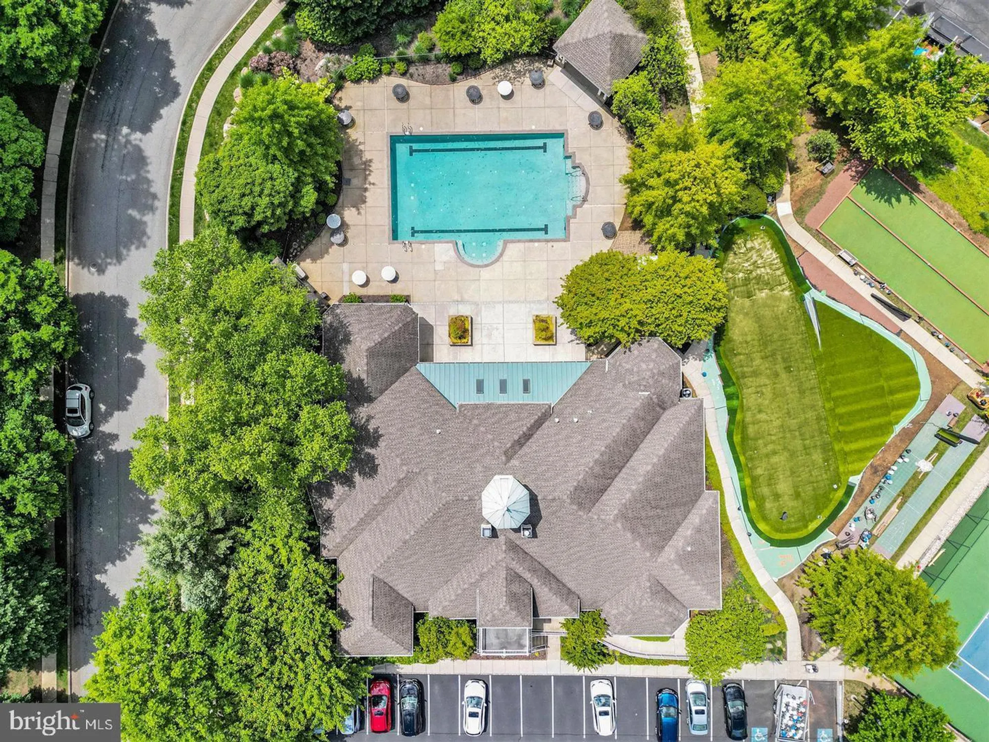 Property Slideshow image 7 of 16 | 3000 village way # 3101, Boothwyn, PA, 19061