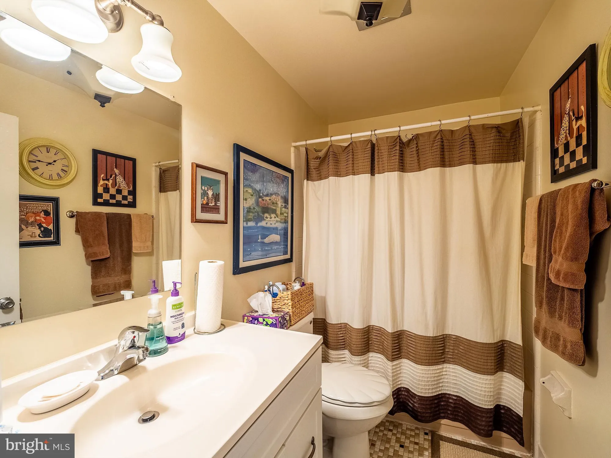 Property Slideshow image 12 of 19 | 64 huntington dr, Southampton, NJ, 08088