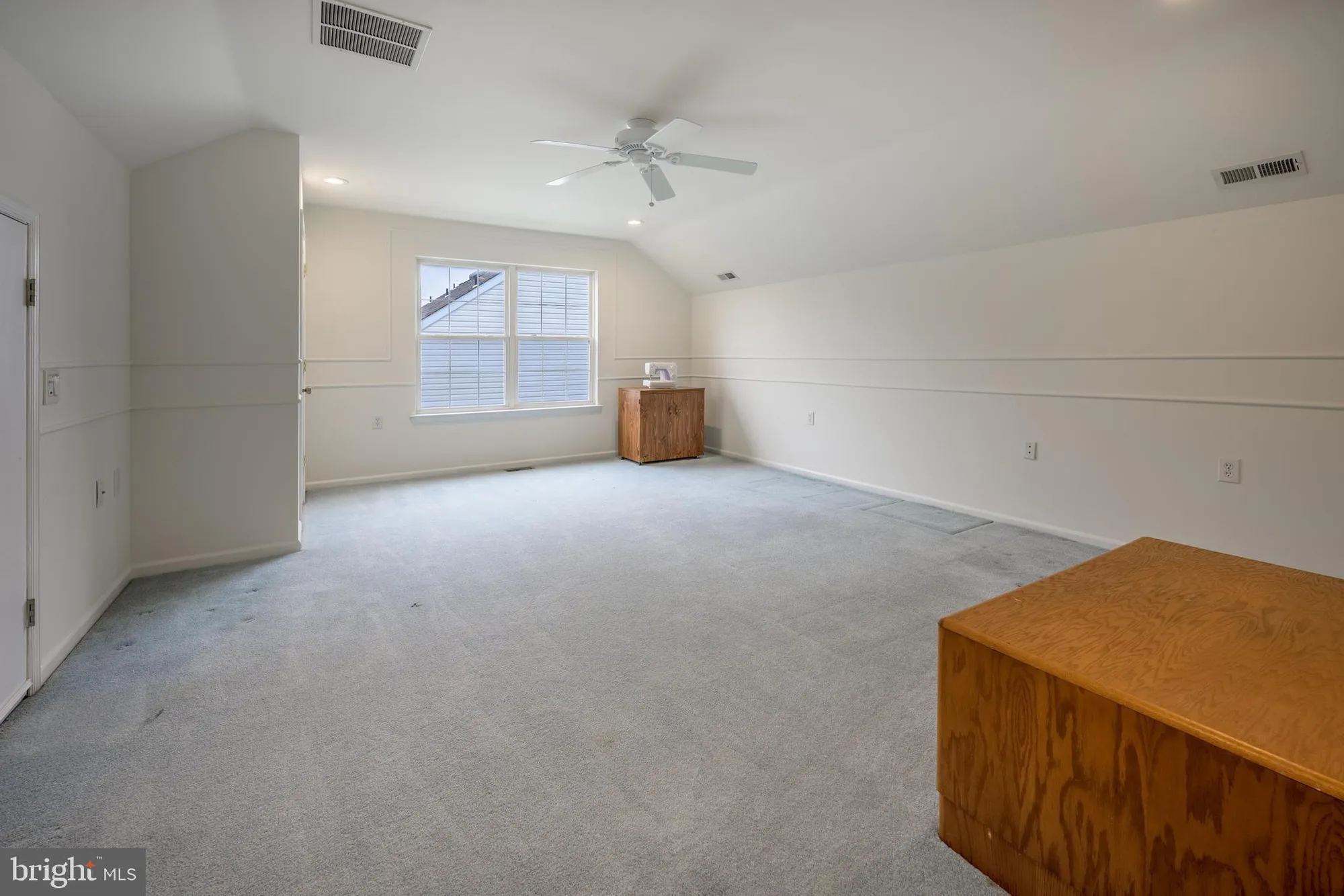 Property Slideshow image 20 of 41 | 8 jonquil pl, Marlton, NJ, 08053