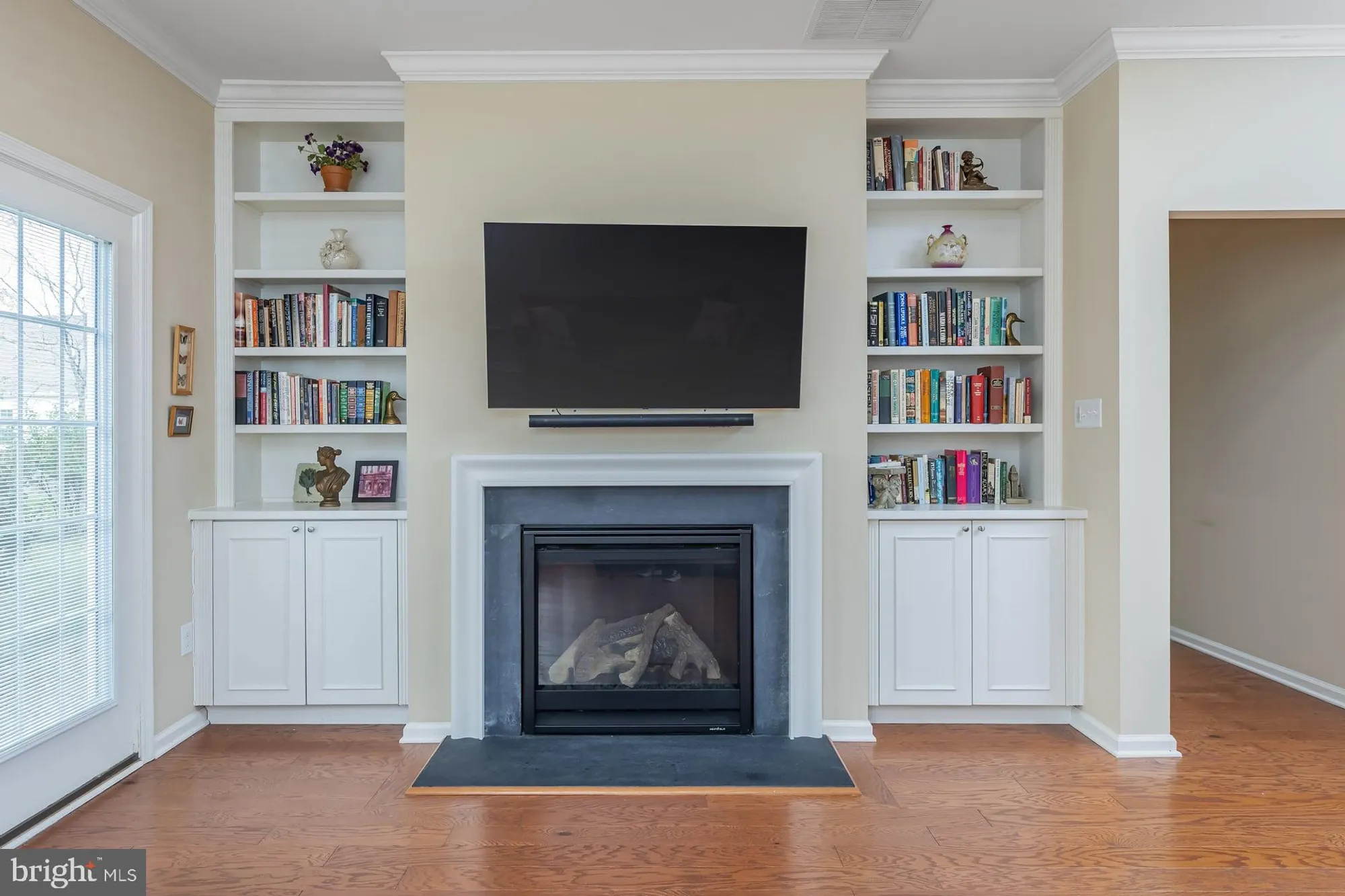 Property Slideshow image 5 of 20 | 317 sturgess ct, Glassboro, NJ, 08028