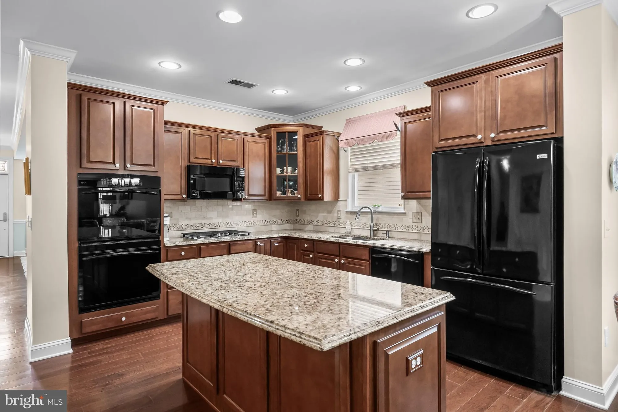 Property Slideshow image 9 of 46 | 5 wesley dr, Woolwich Twp, NJ, 08085