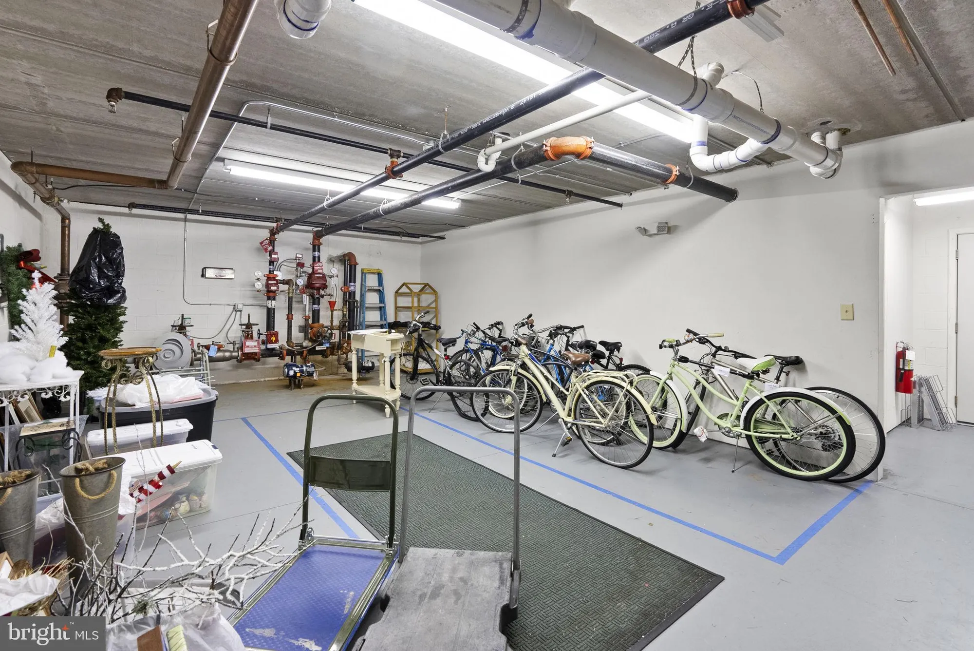 Property Slideshow image 24 of 32 | 533 brandon rd, West Norriton, PA, 19403