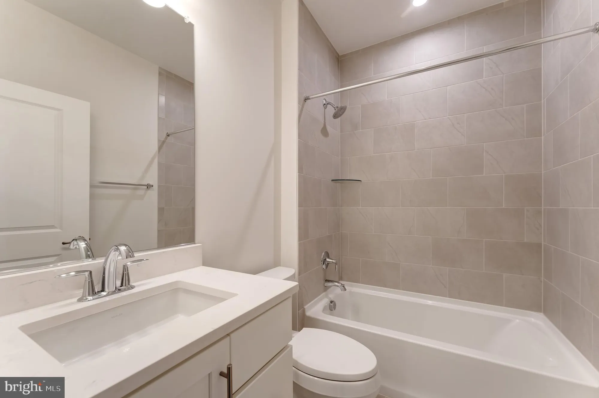 Property Slideshow image 28 of 71 | 43044 greeley sq, Ashburn, VA, 20148