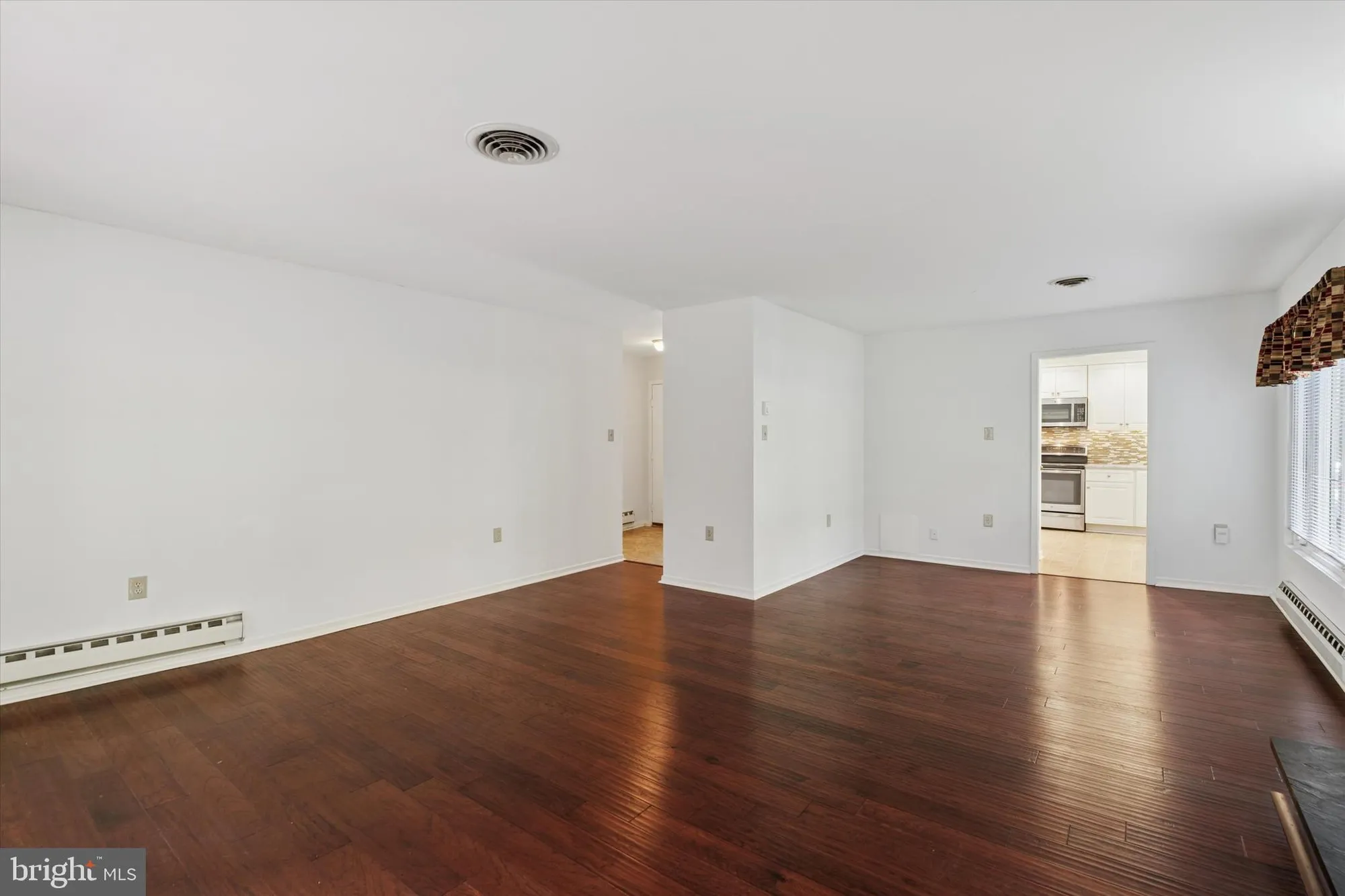 Property Slideshow image 4 of 28 | 201 chandler dr # 201, West Chester, PA, 19380