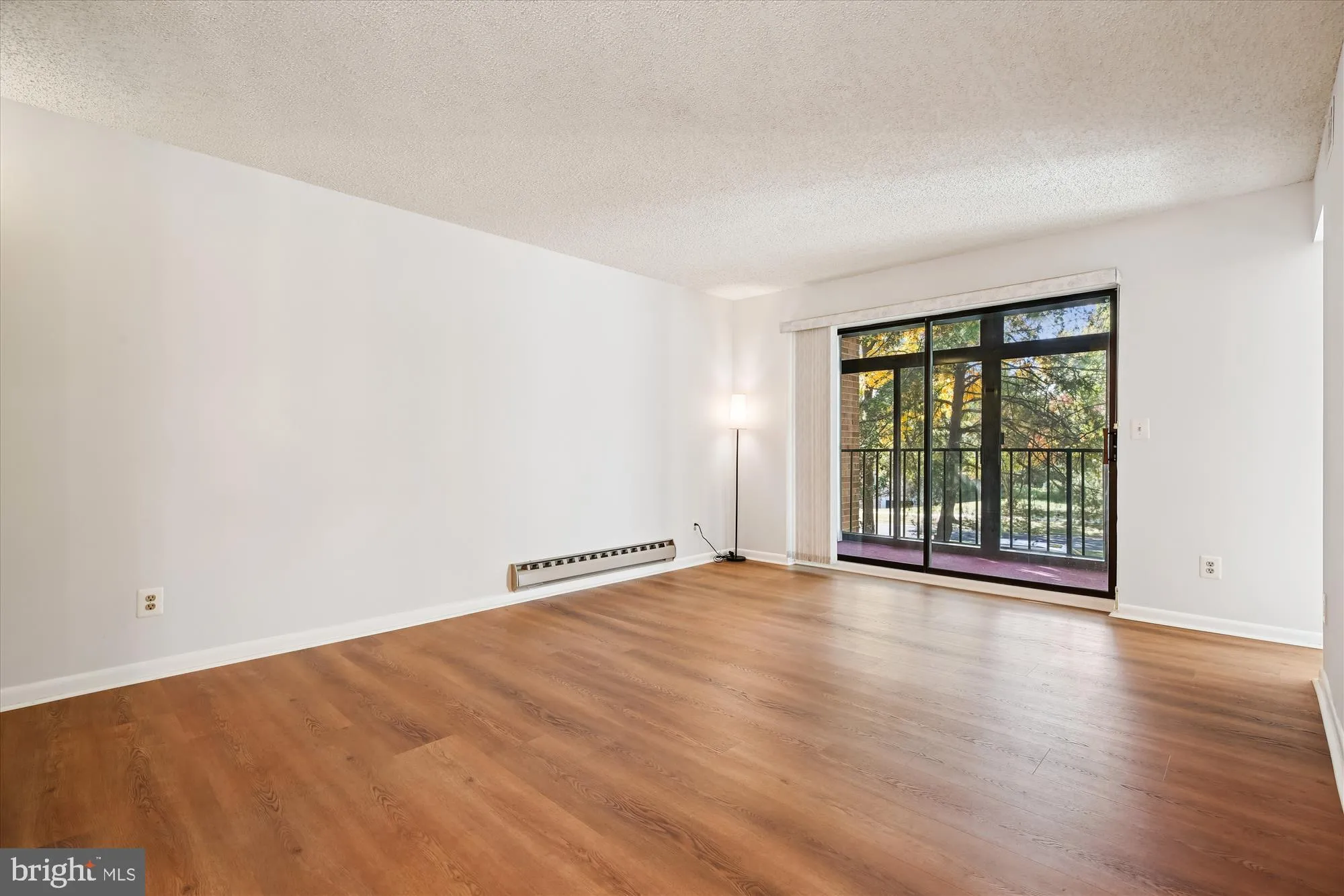 Property Slideshow image 3 of 35 | 15201 elkridge way 93-2j, Silver Spring, MD, 20906