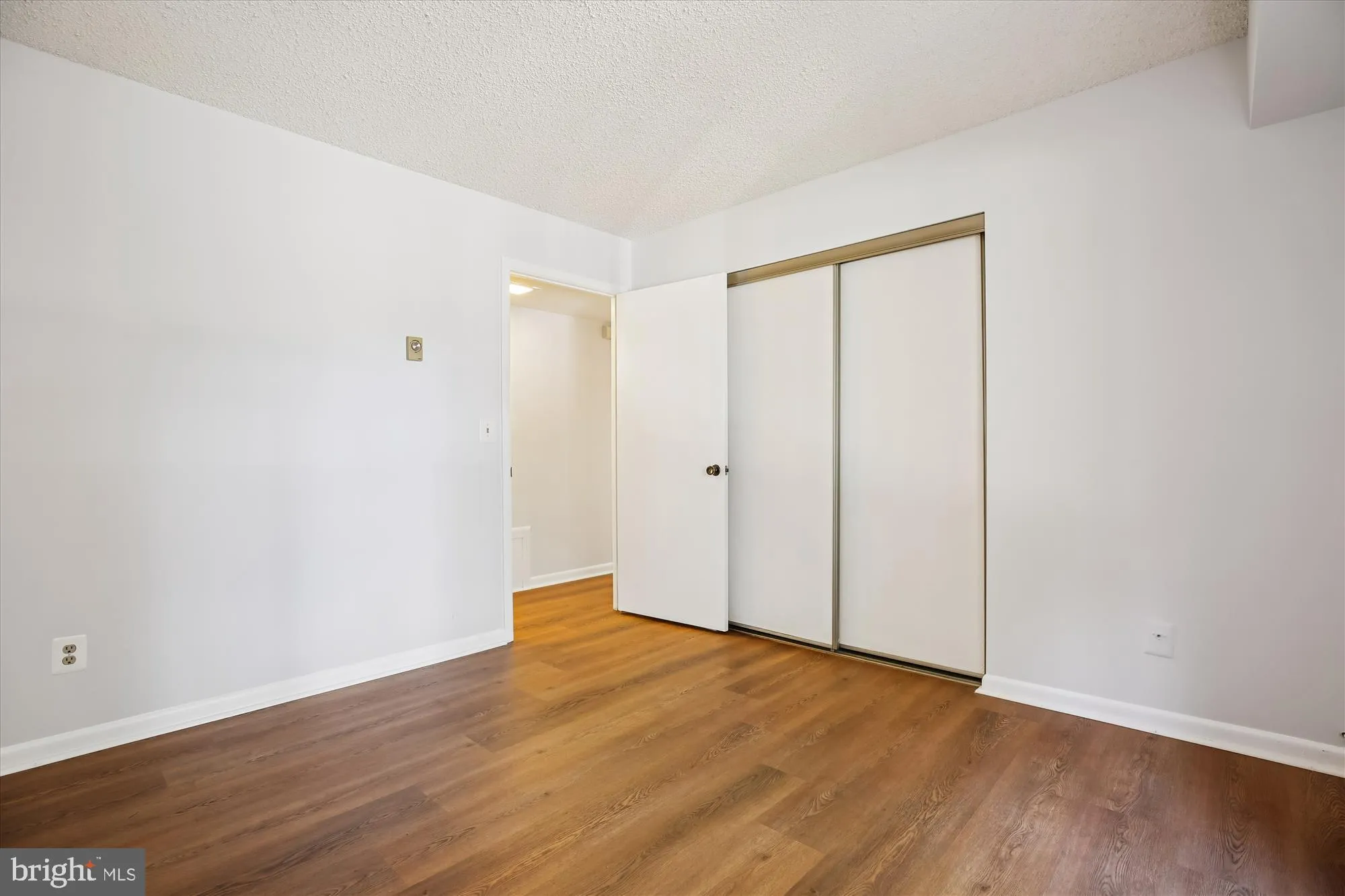 Property Slideshow image 19 of 35 | 15201 elkridge way 93-2j, Silver Spring, MD, 20906