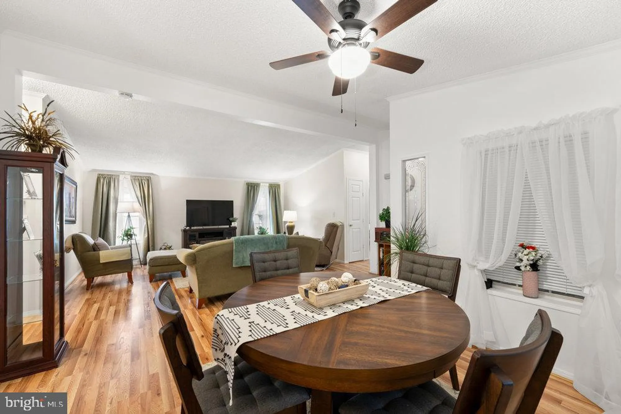 Property Slideshow image 12 of 30 | 148 raven ct, New Hope, PA, 18938