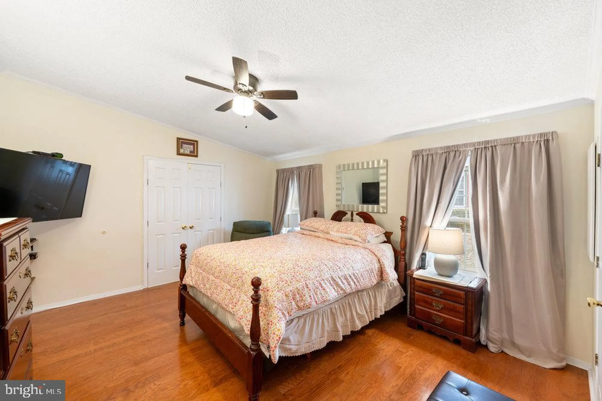 Property Slideshow image 16 of 30 | 148 raven ct, New Hope, PA, 18938