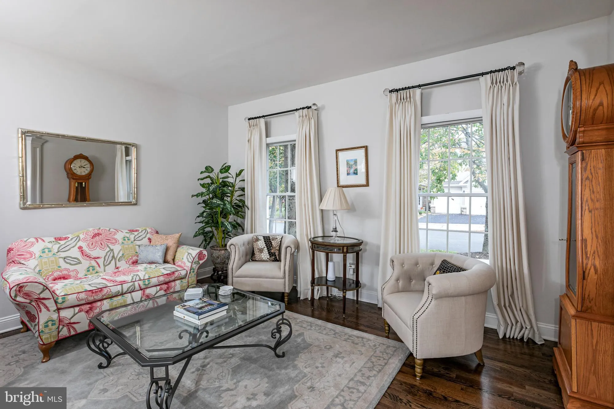 Property Slideshow image 4 of 42 | 6 otter creek rd, Skillman, NJ, 08558