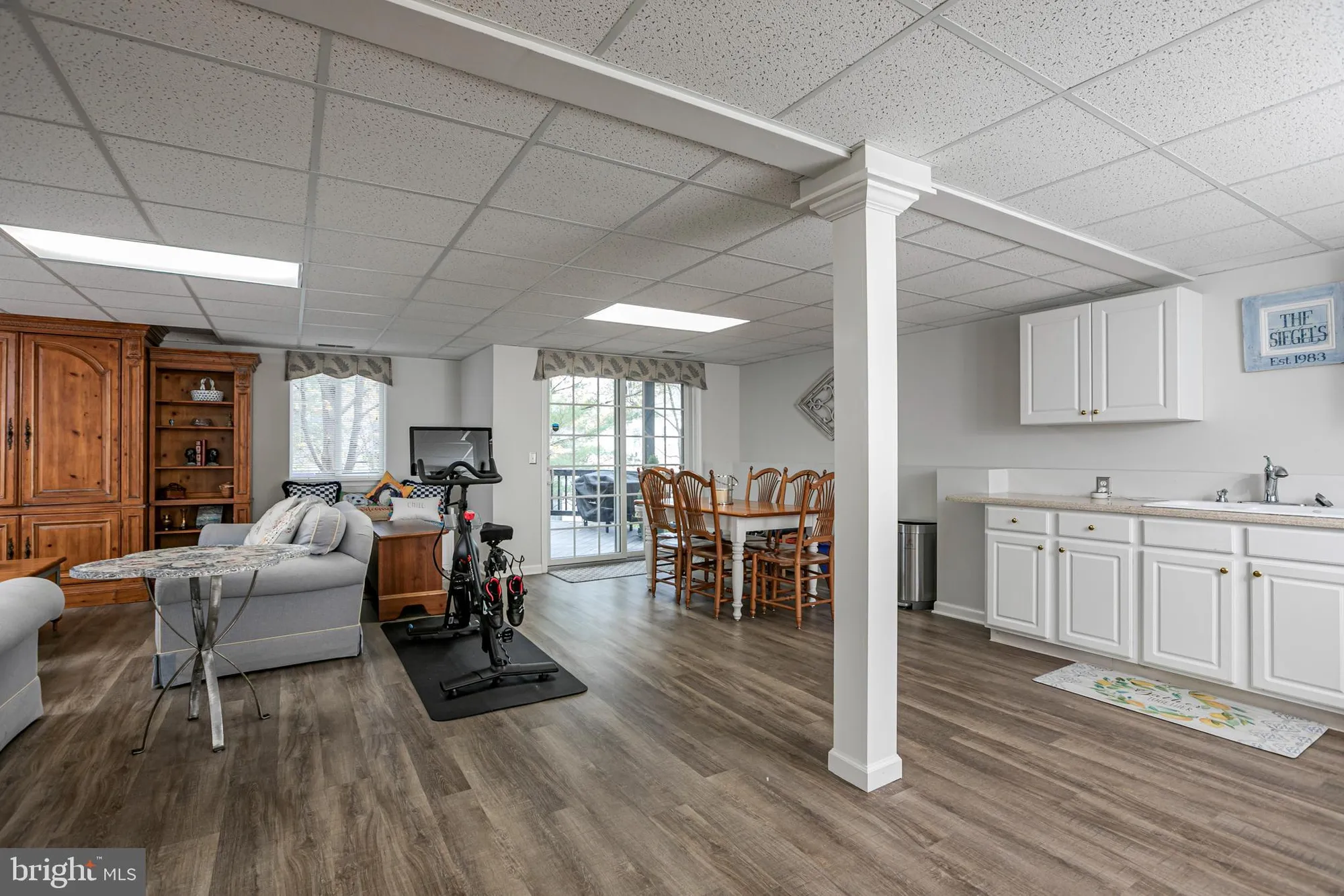 Property Slideshow image 32 of 42 | 6 otter creek rd, Skillman, NJ, 08558