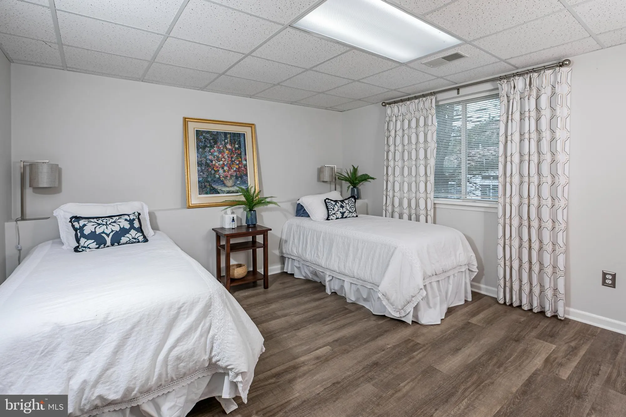 Property Slideshow image 35 of 42 | 6 otter creek rd, Skillman, NJ, 08558