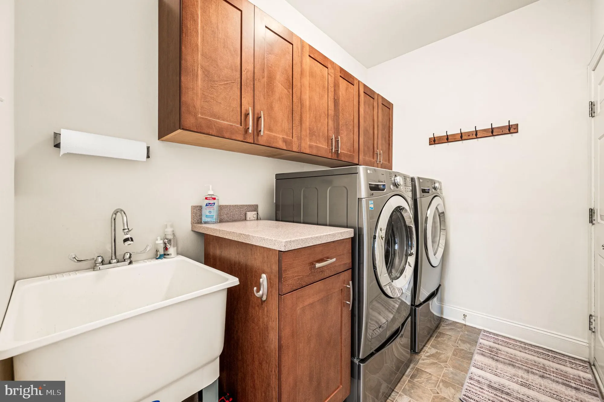 Property Slideshow image 18 of 49 | 524 hodgson cir, West Grove, PA, 19390