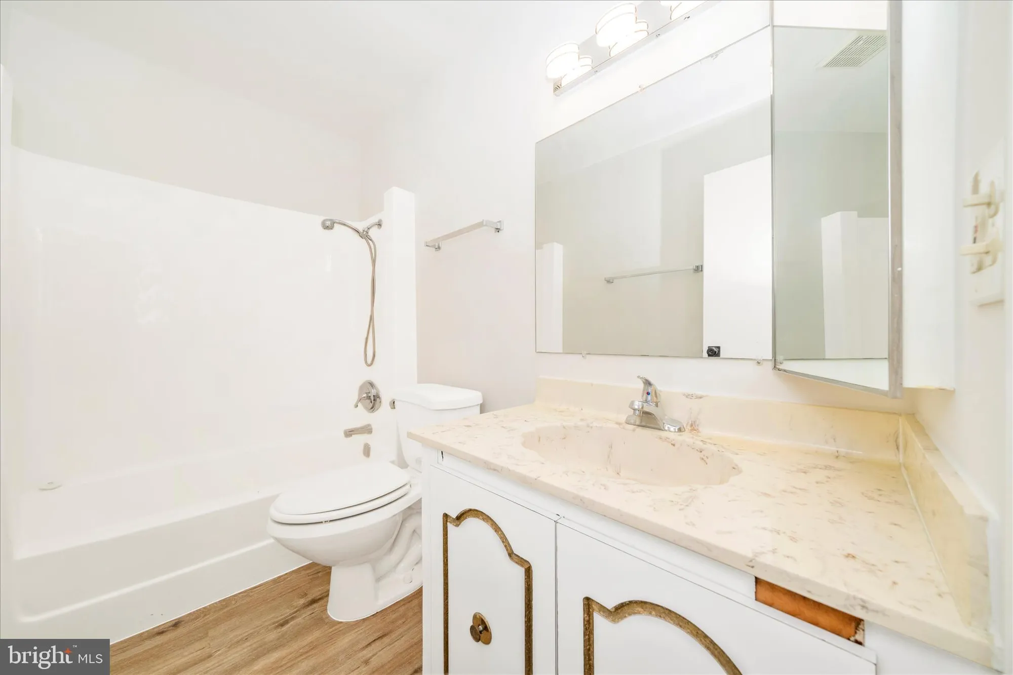 Property Slideshow image 21 of 78 | 3101 farnborough ct # 257b, Silver Spring, MD, 20906