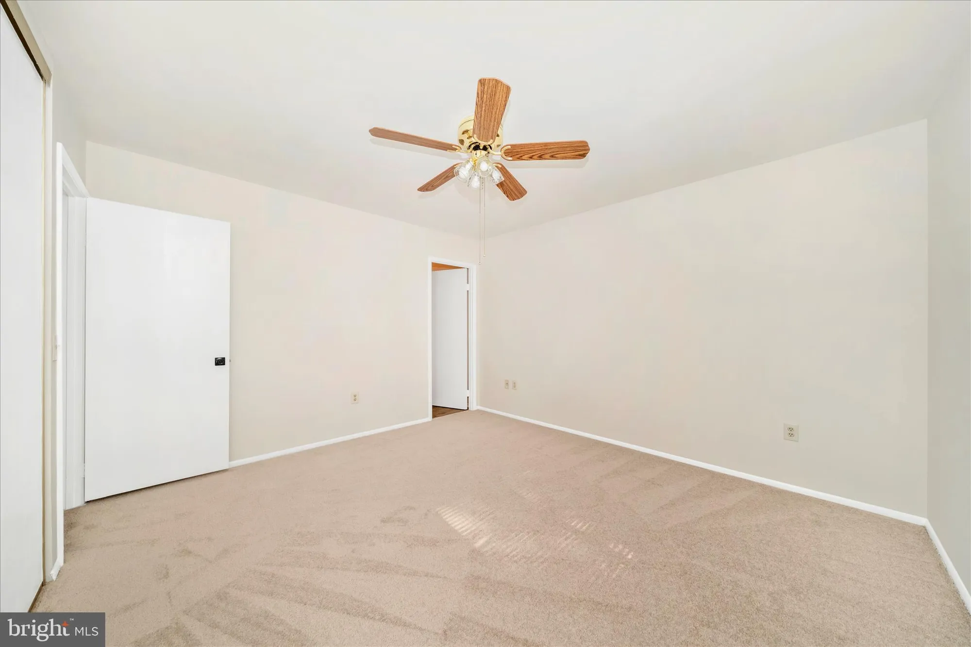 Property Slideshow image 25 of 78 | 3101 farnborough ct # 257b, Silver Spring, MD, 20906