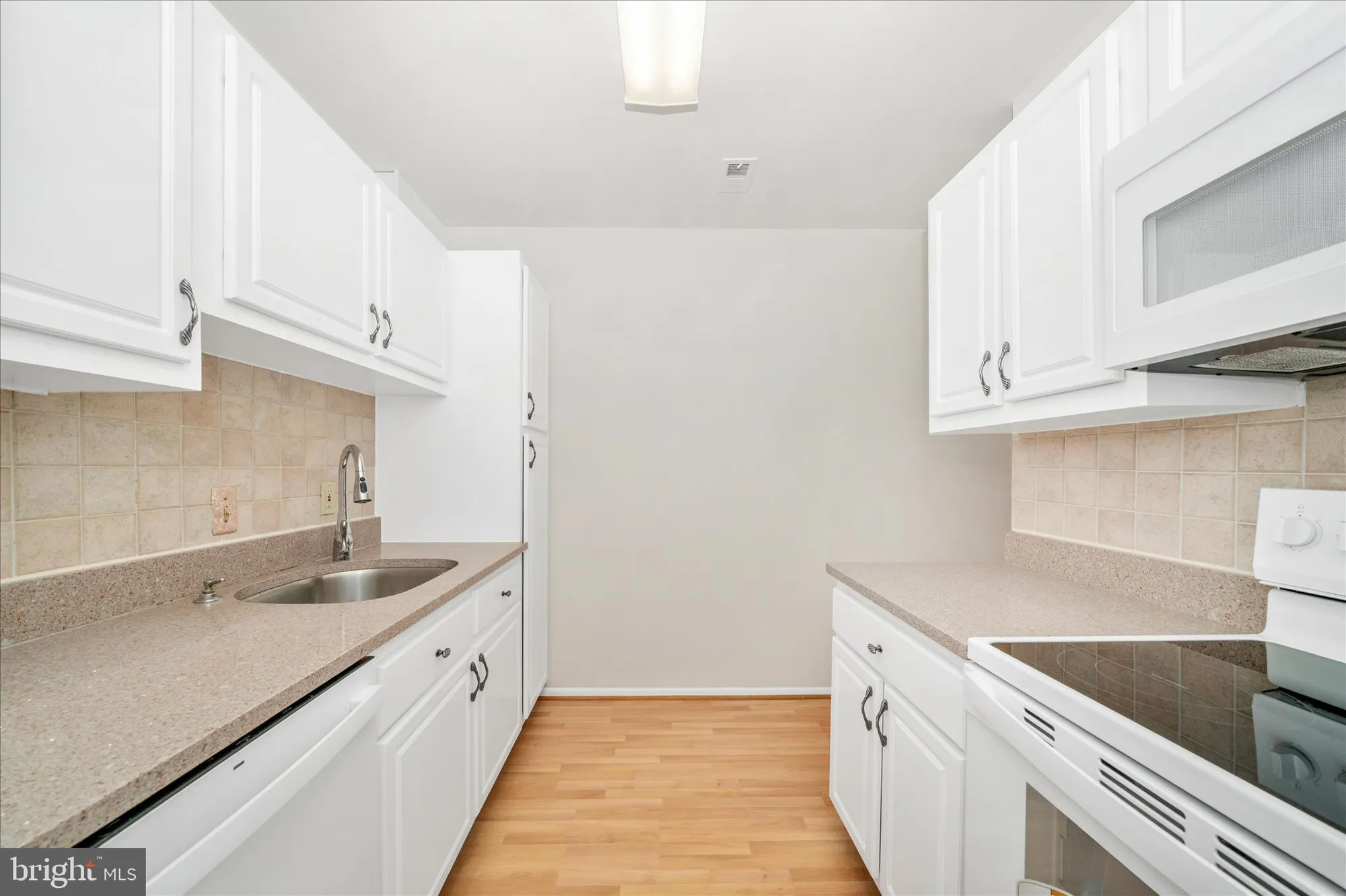 Property Slideshow image 16 of 78 | 3101 farnborough ct # 257b, Silver Spring, MD, 20906