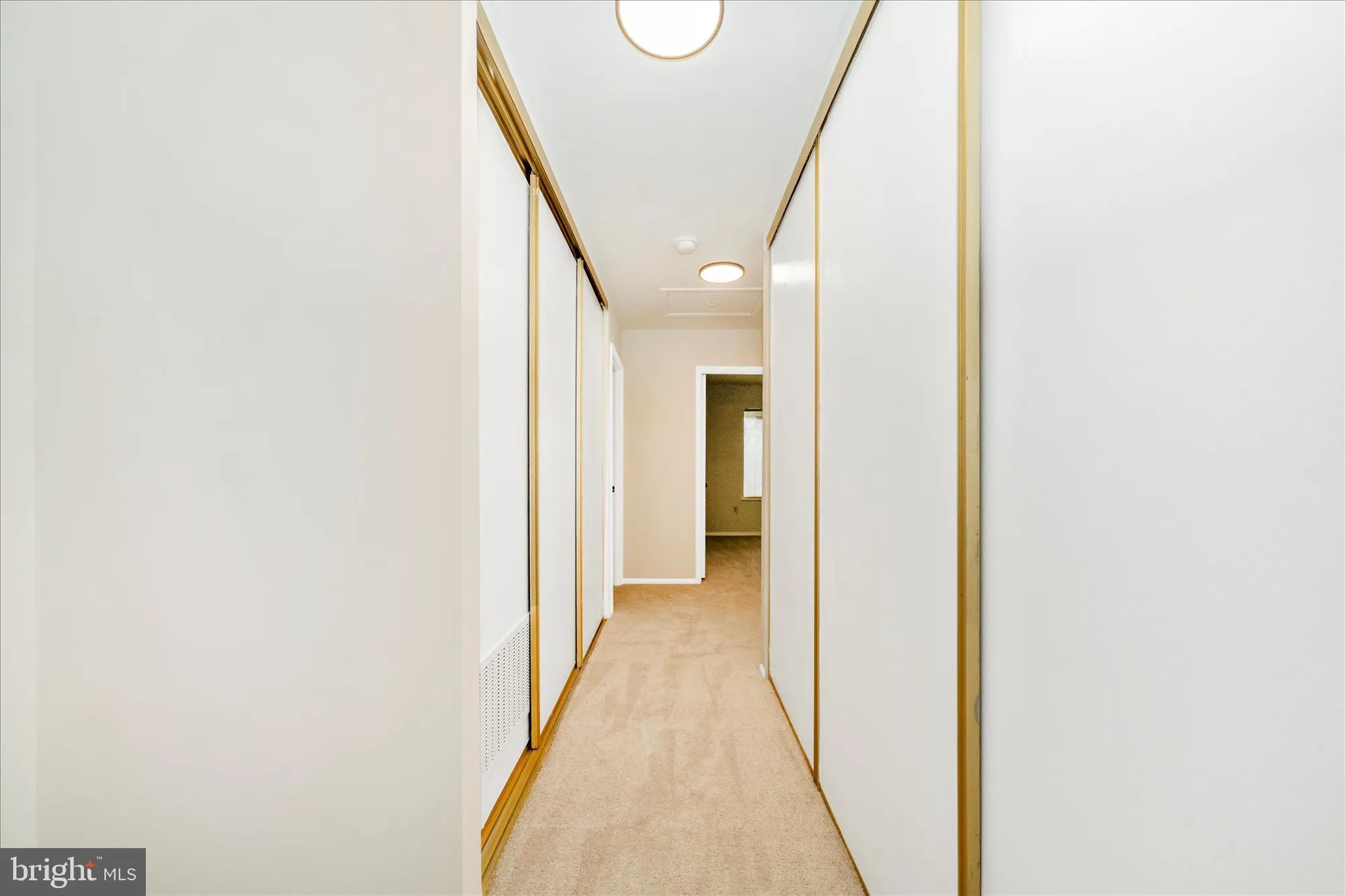 Property Slideshow image 36 of 78 | 3101 farnborough ct # 257b, Silver Spring, MD, 20906