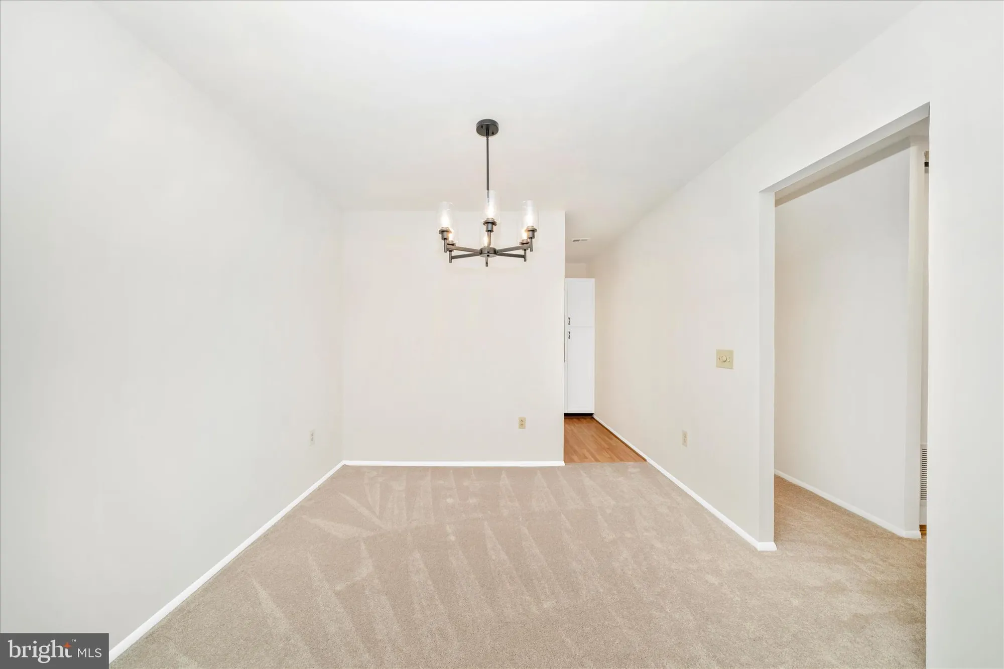 Property Slideshow image 14 of 78 | 3101 farnborough ct # 257b, Silver Spring, MD, 20906