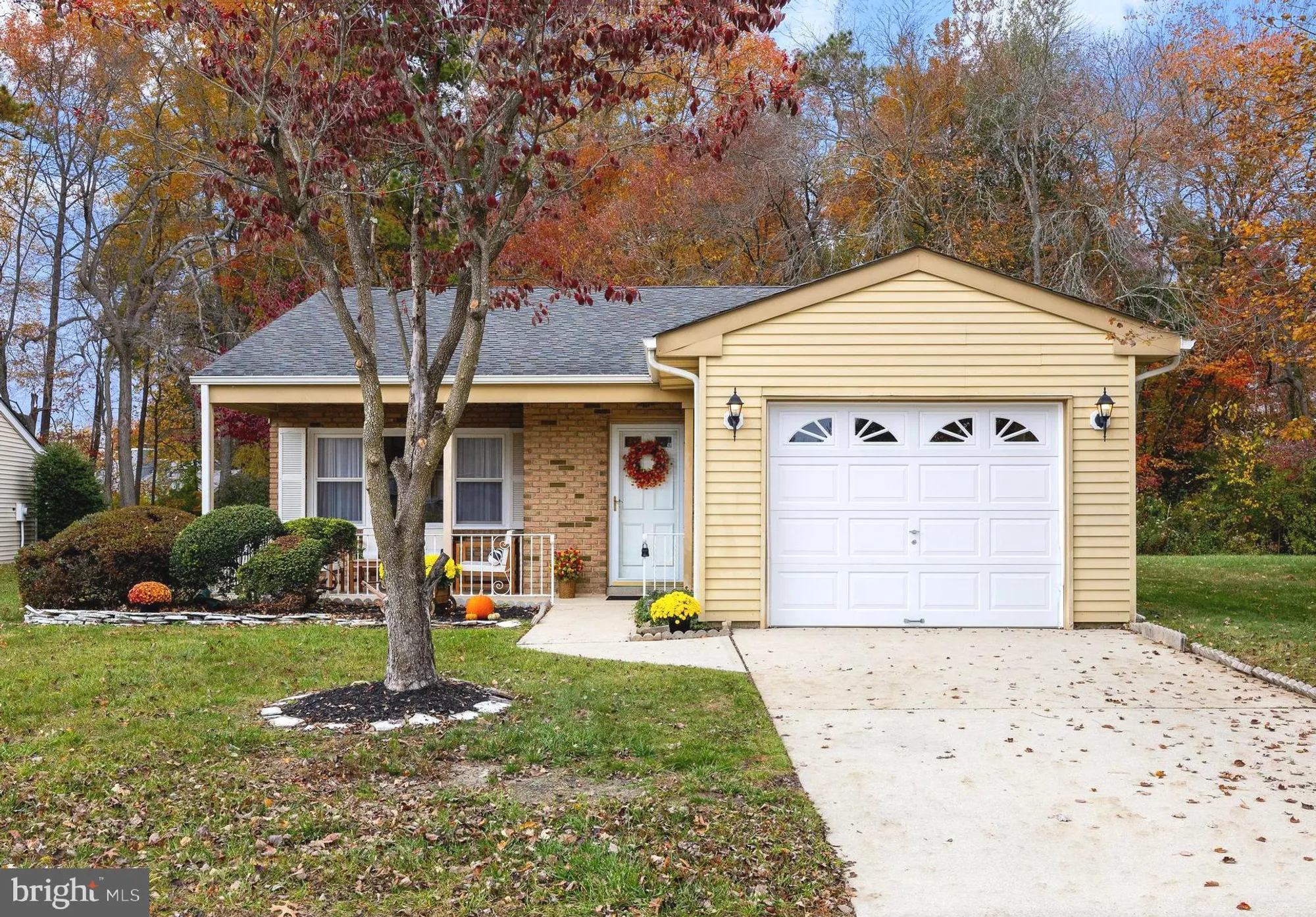 Property Slideshow image 1 of 25 | 81 sheffield pl, Southampton, NJ, 08088