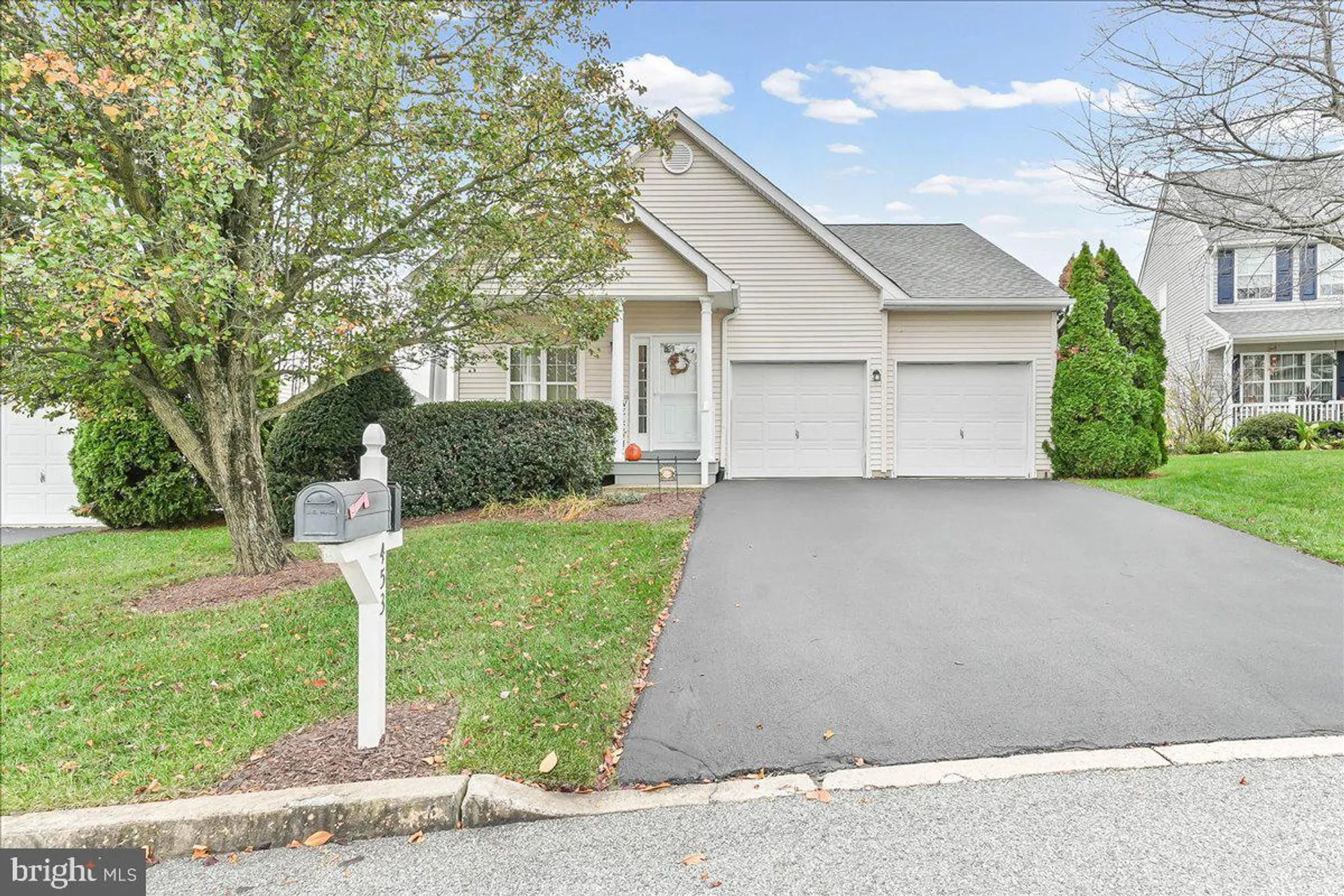 Property Slideshow image 1 of 32 | 453 e glenview dr, West Grove, PA, 19390