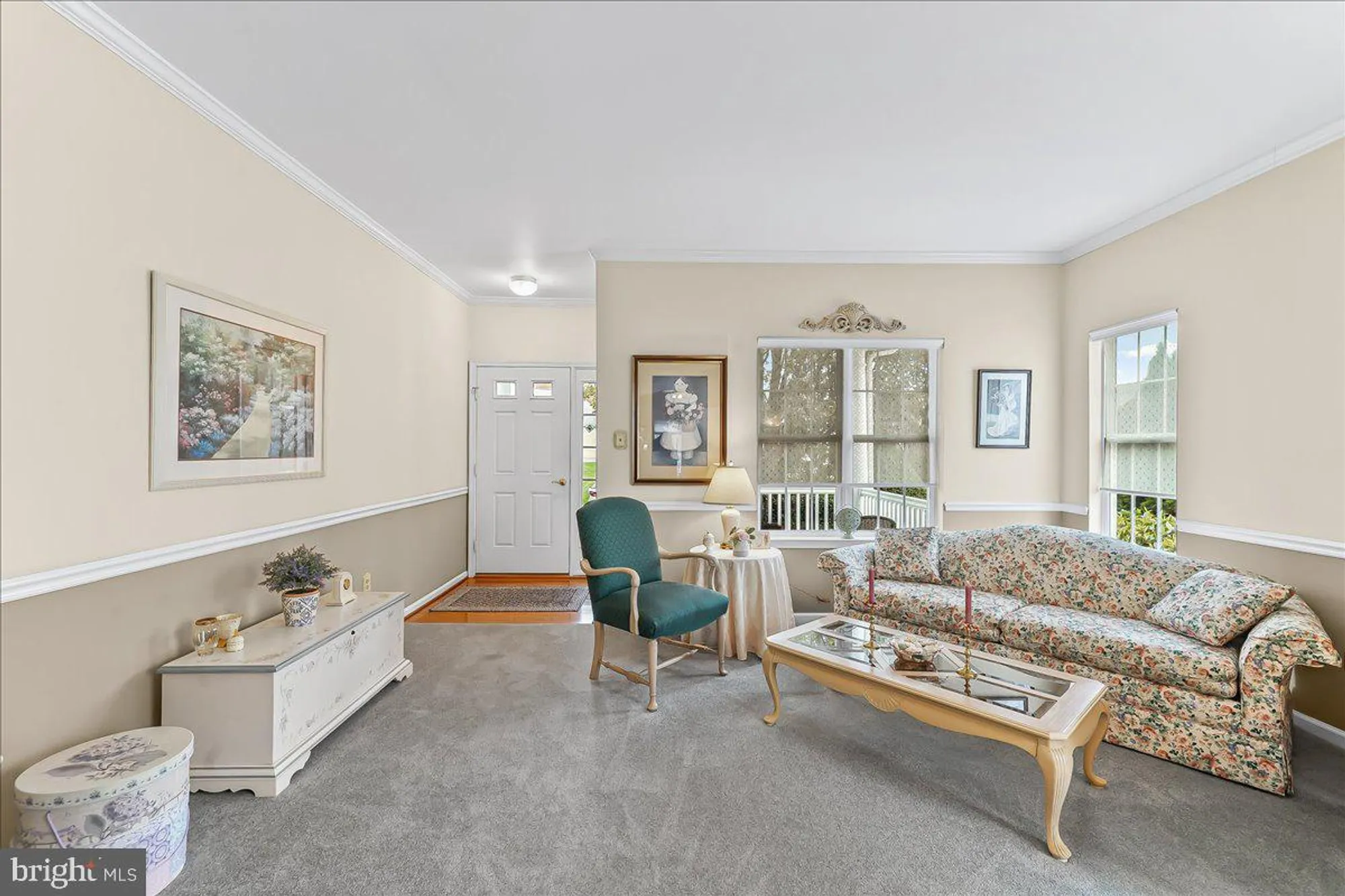 Property Slideshow image 6 of 32 | 453 e glenview dr, West Grove, PA, 19390